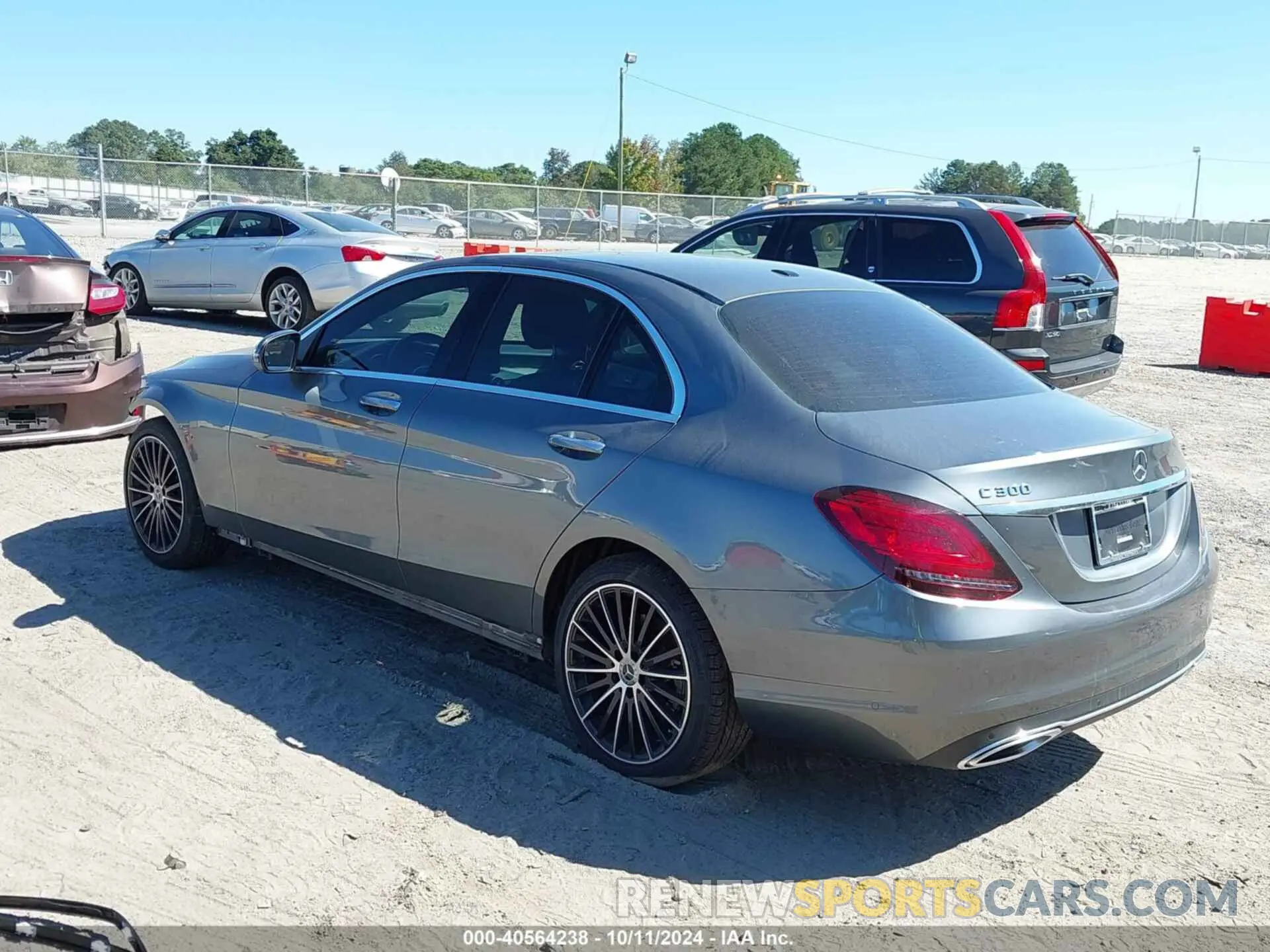 3 Photograph of a damaged car 55SWF8DB0LU328414 MERCEDES-BENZ C 300 2020
