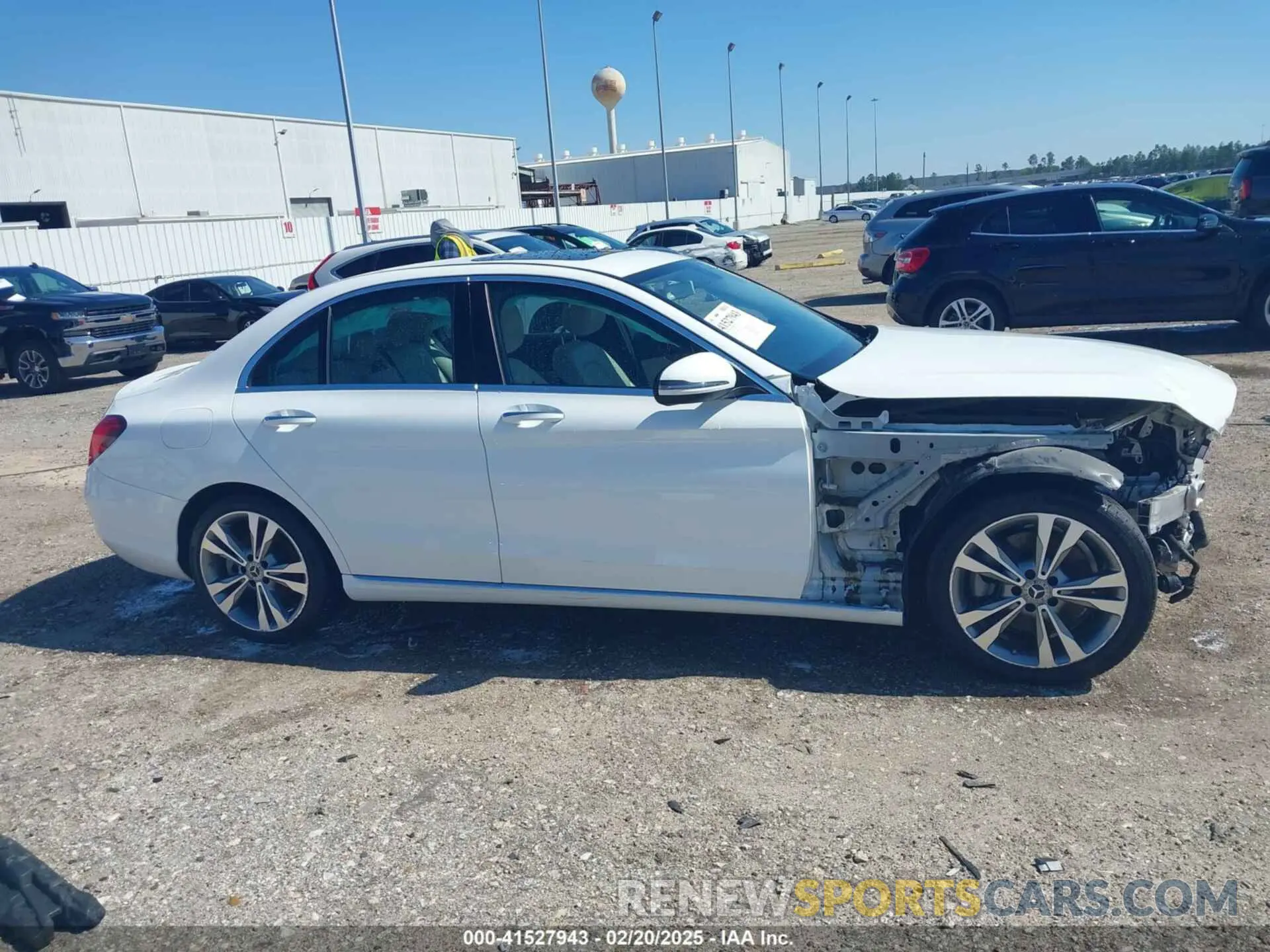 14 Photograph of a damaged car 55SWF8DB5LU327808 MERCEDES-BENZ C 300 2020