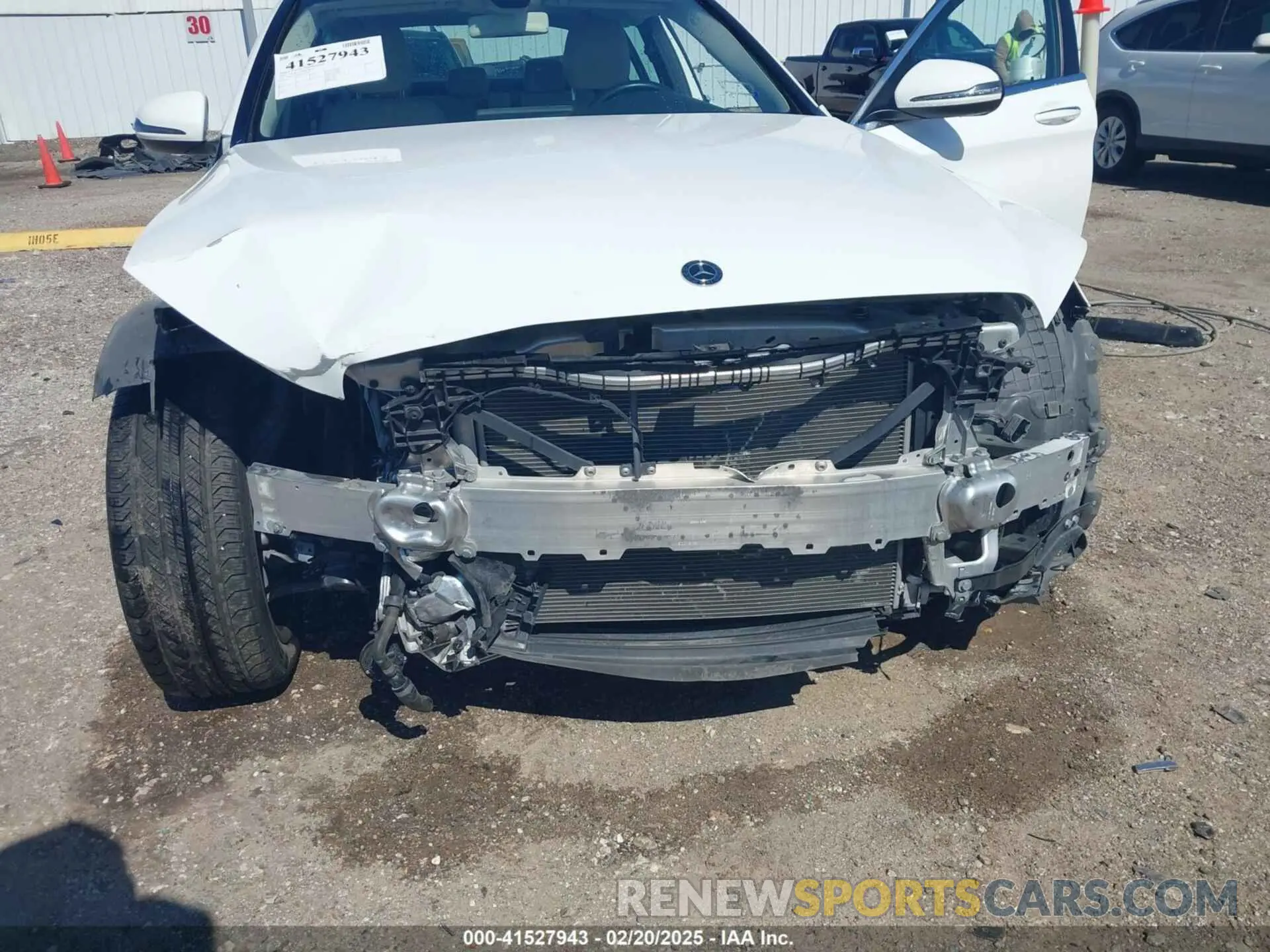6 Photograph of a damaged car 55SWF8DB5LU327808 MERCEDES-BENZ C 300 2020