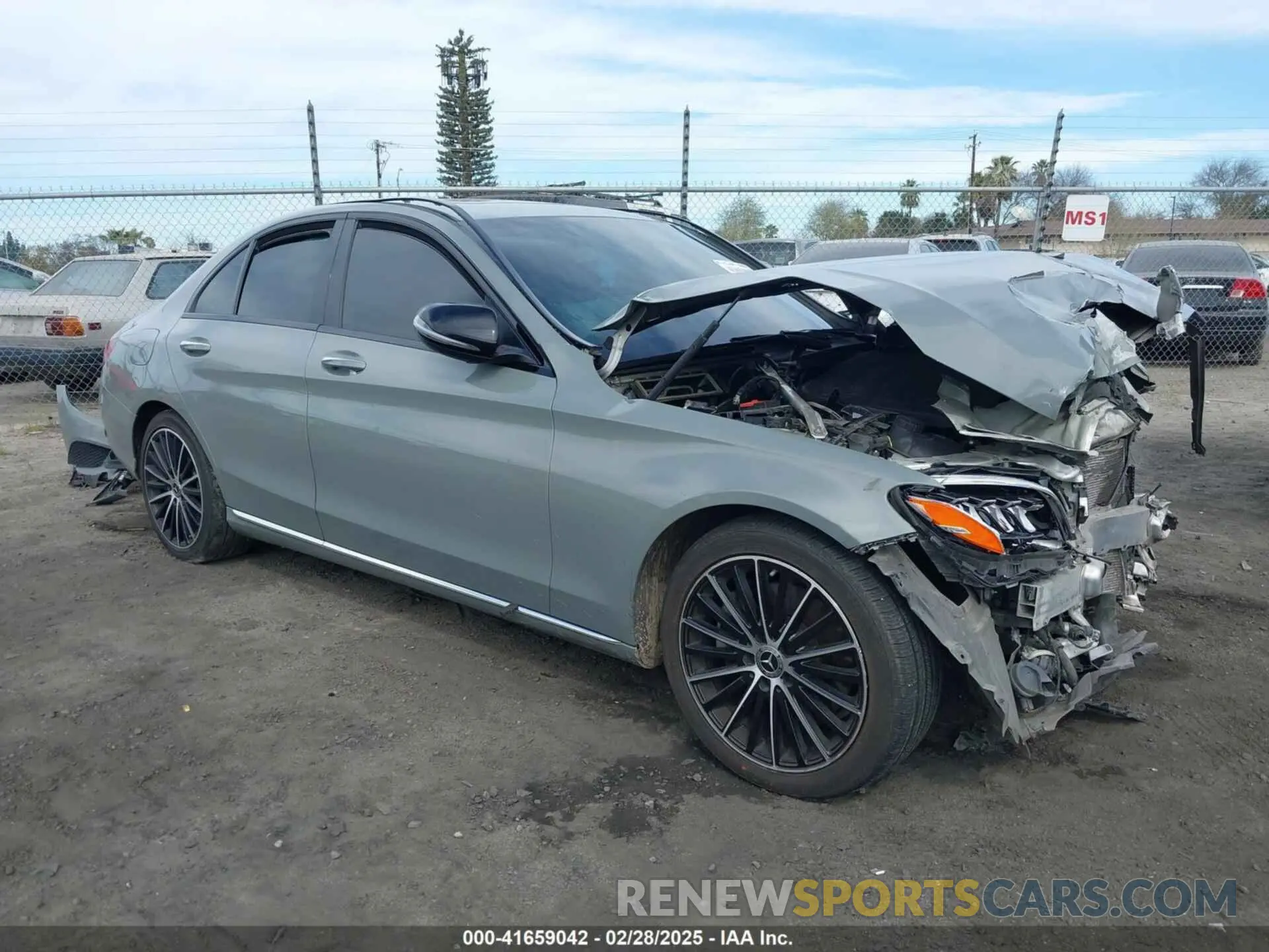 14 Photograph of a damaged car 55SWF8DB5LU329462 MERCEDES-BENZ C 300 2020