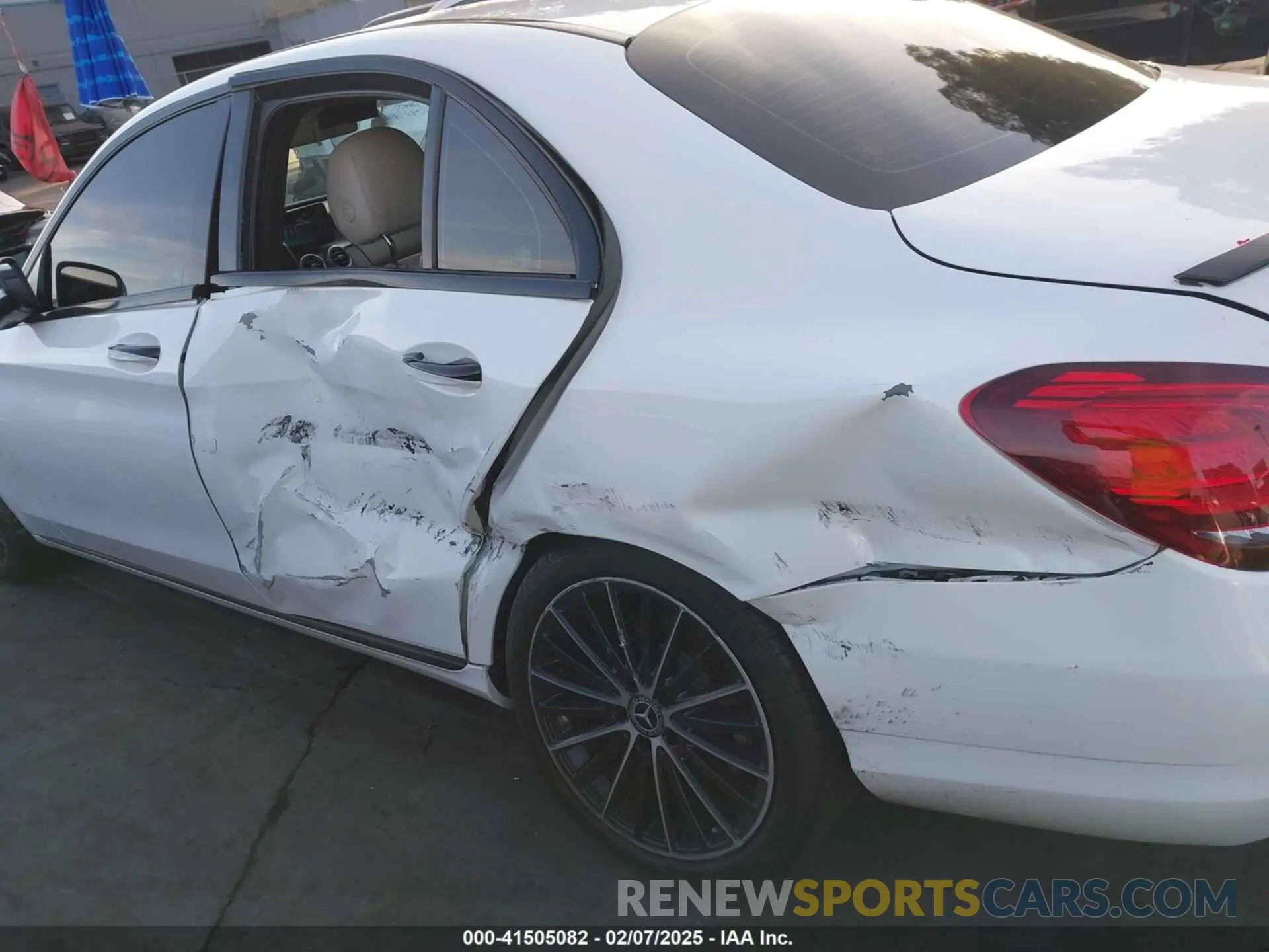 6 Photograph of a damaged car 55SWF8DB6LU323315 MERCEDES-BENZ C 300 2020