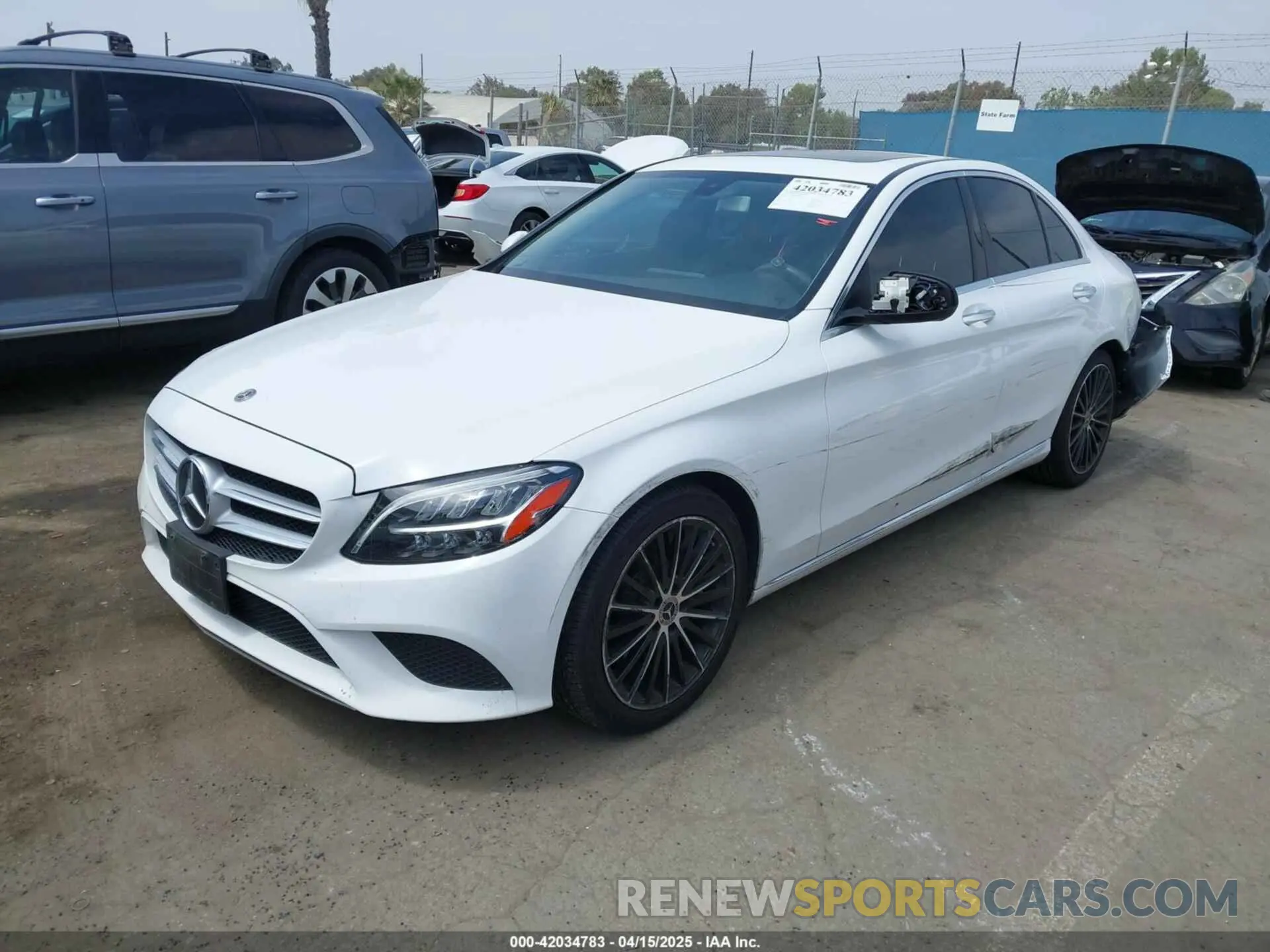 2 Photograph of a damaged car 55SWF8DB8LU324658 MERCEDES-BENZ C 300 2020