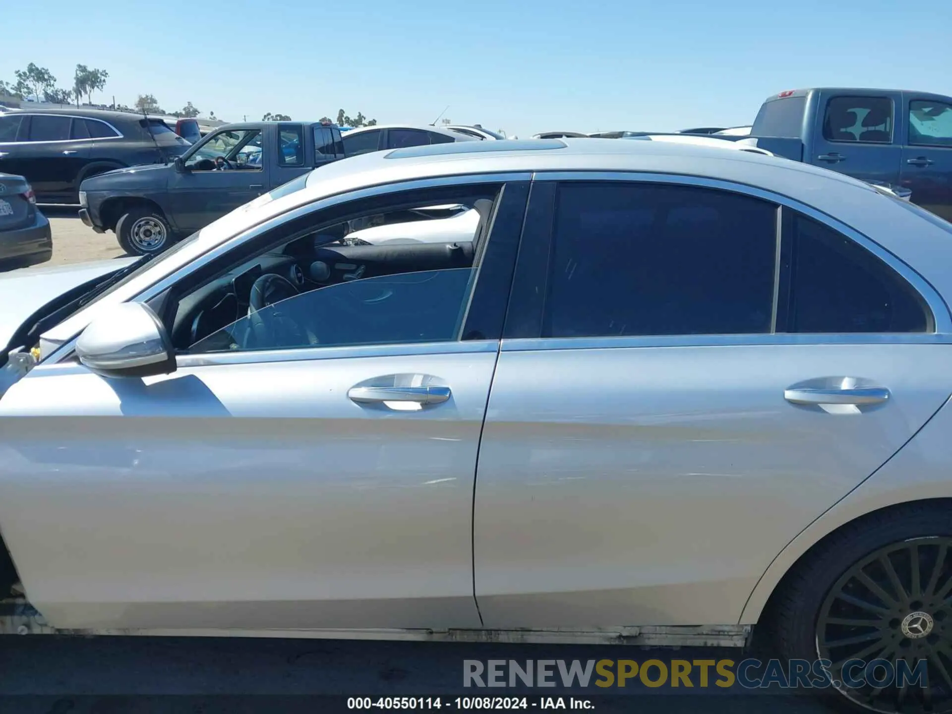 15 Photograph of a damaged car 55SWF8DBXLU325441 MERCEDES-BENZ C 300 2020