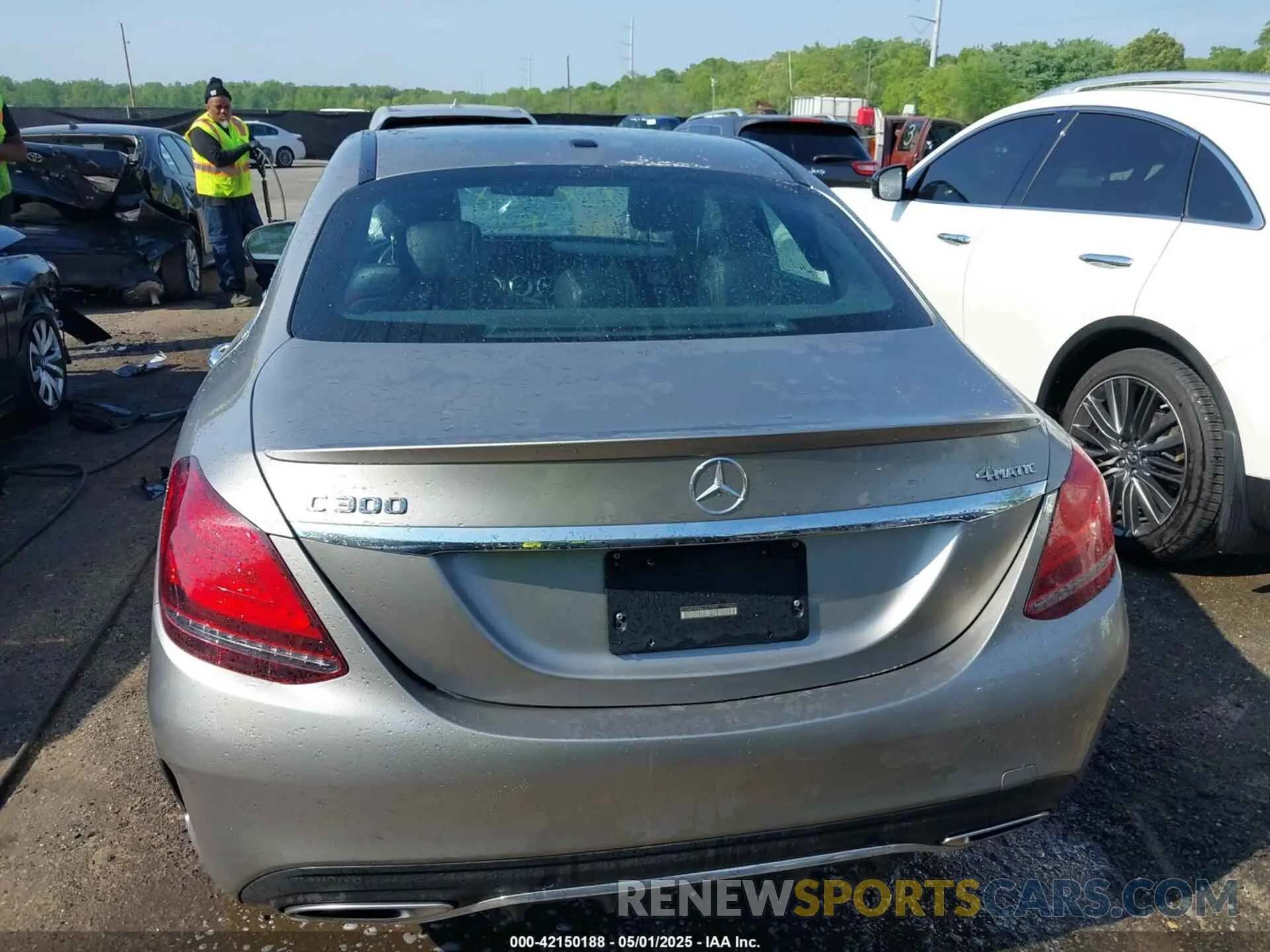 16 Photograph of a damaged car 55SWF8EB0LU329223 MERCEDES-BENZ C 300 2020