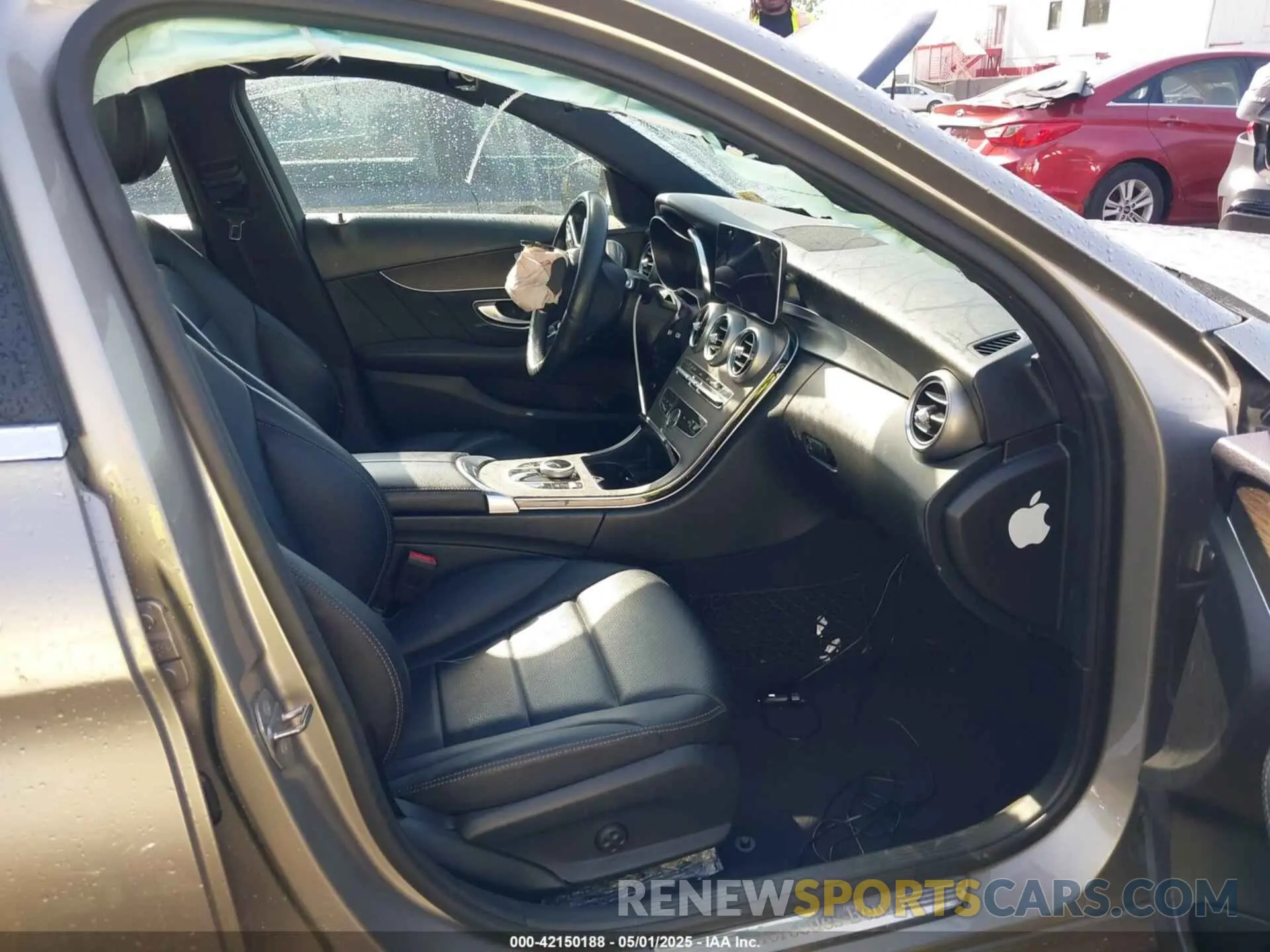 5 Photograph of a damaged car 55SWF8EB0LU329223 MERCEDES-BENZ C 300 2020