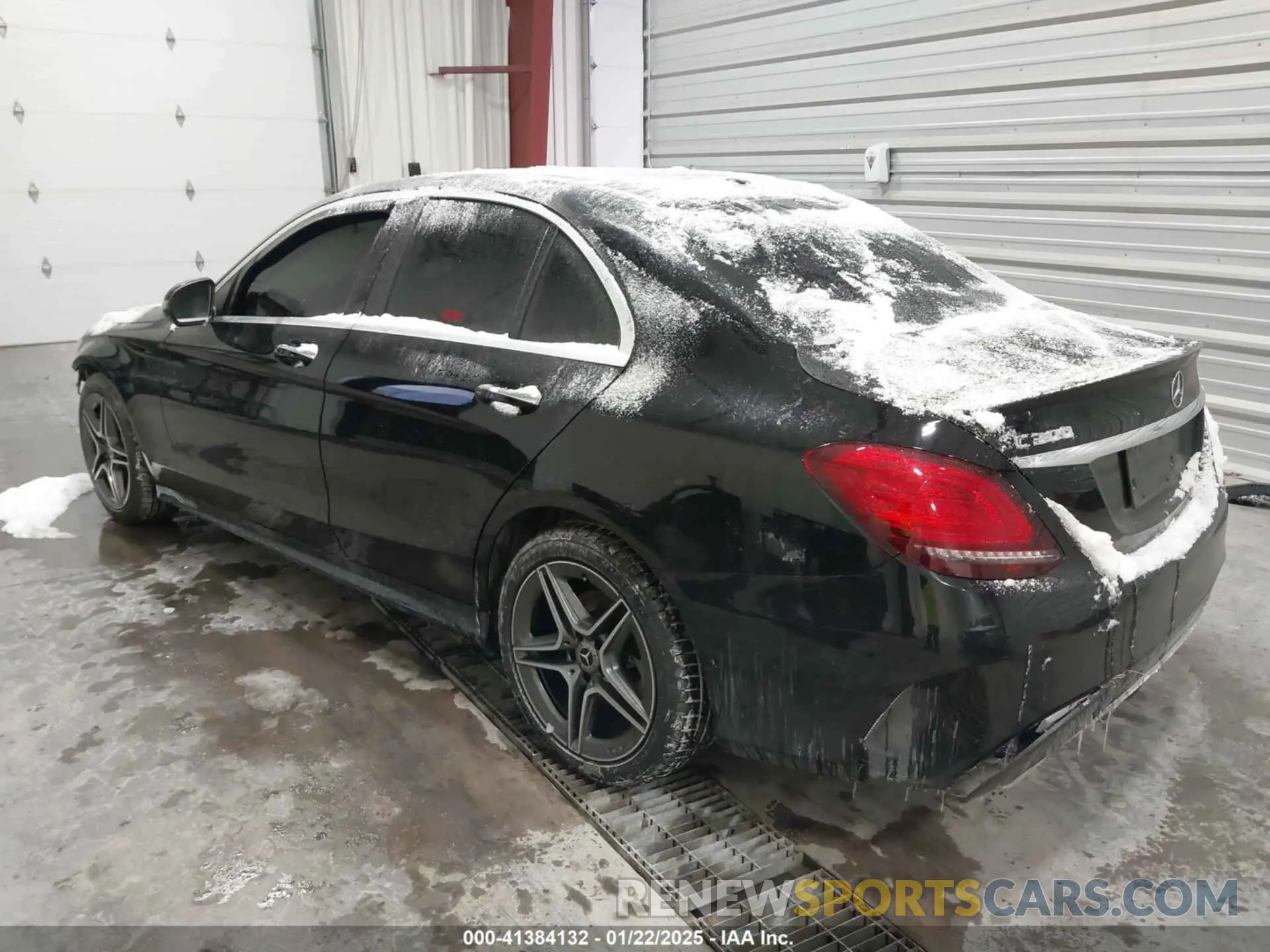 3 Photograph of a damaged car 55SWF8EB0LU329724 MERCEDES-BENZ C 300 2020
