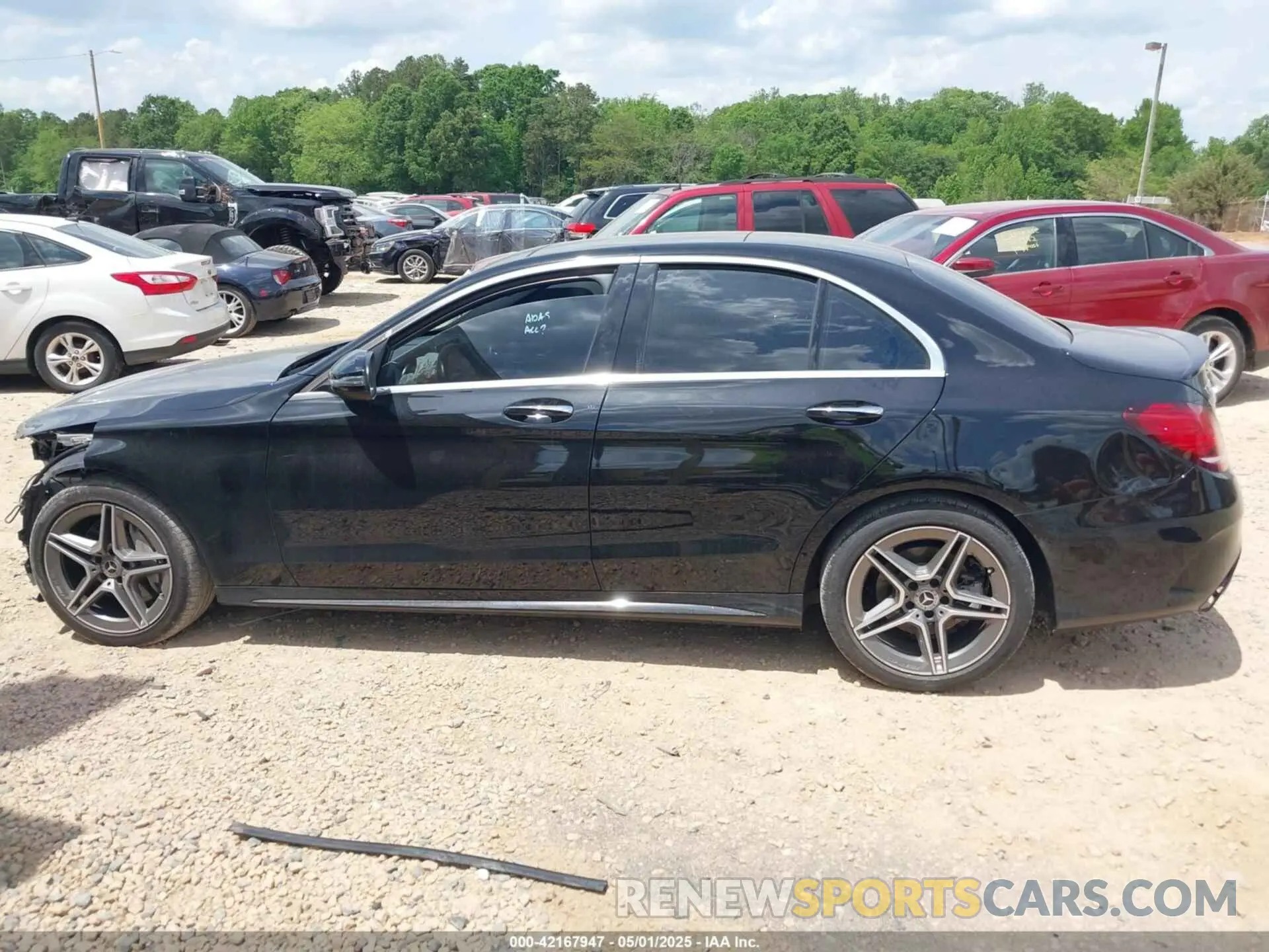 14 Photograph of a damaged car 55SWF8EB2LU324170 MERCEDES-BENZ C 300 2020