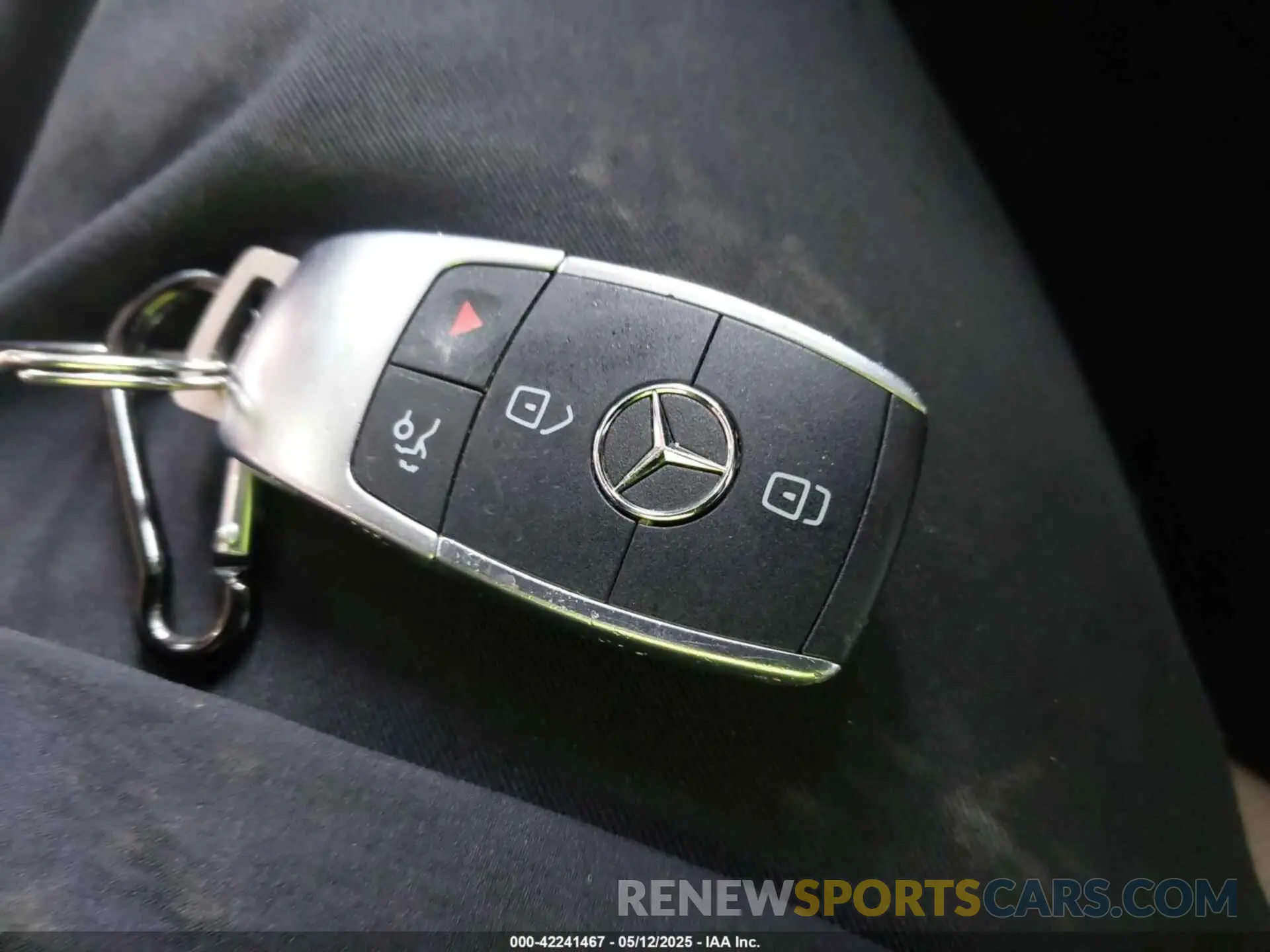 11 Photograph of a damaged car 55SWF8EB7LU323421 MERCEDES-BENZ C 300 2020