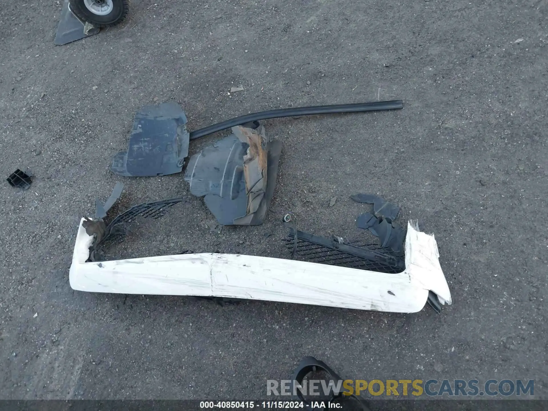 12 Photograph of a damaged car W1KWF8DB0LR572467 MERCEDES-BENZ C 300 2020