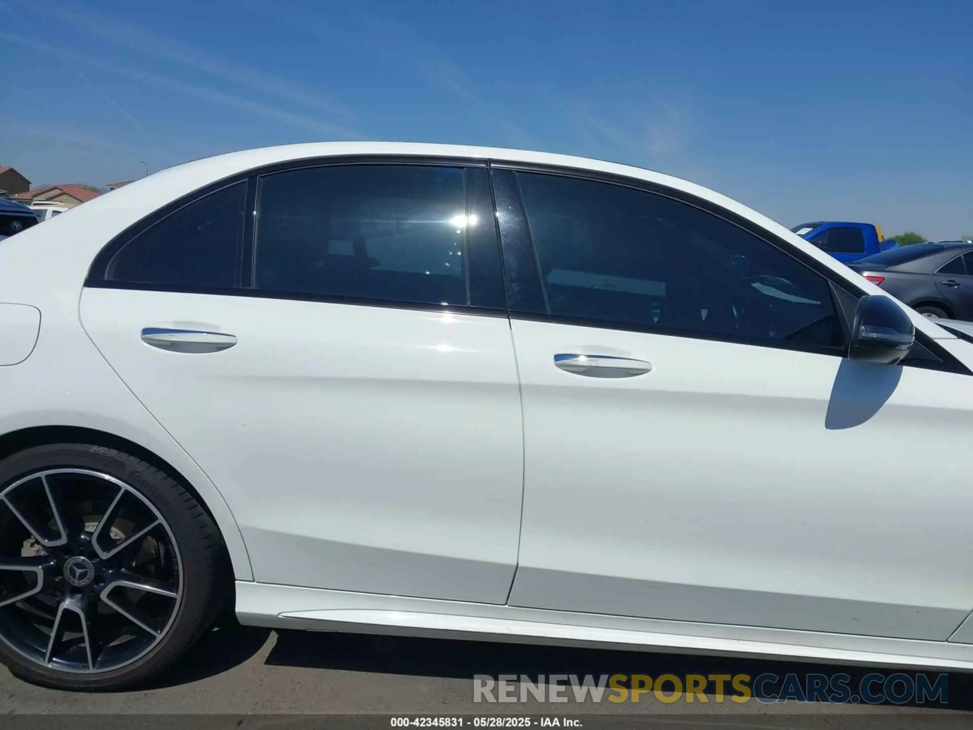 14 Photograph of a damaged car W1KWF8DB4LR592284 MERCEDES-BENZ C 300 2020