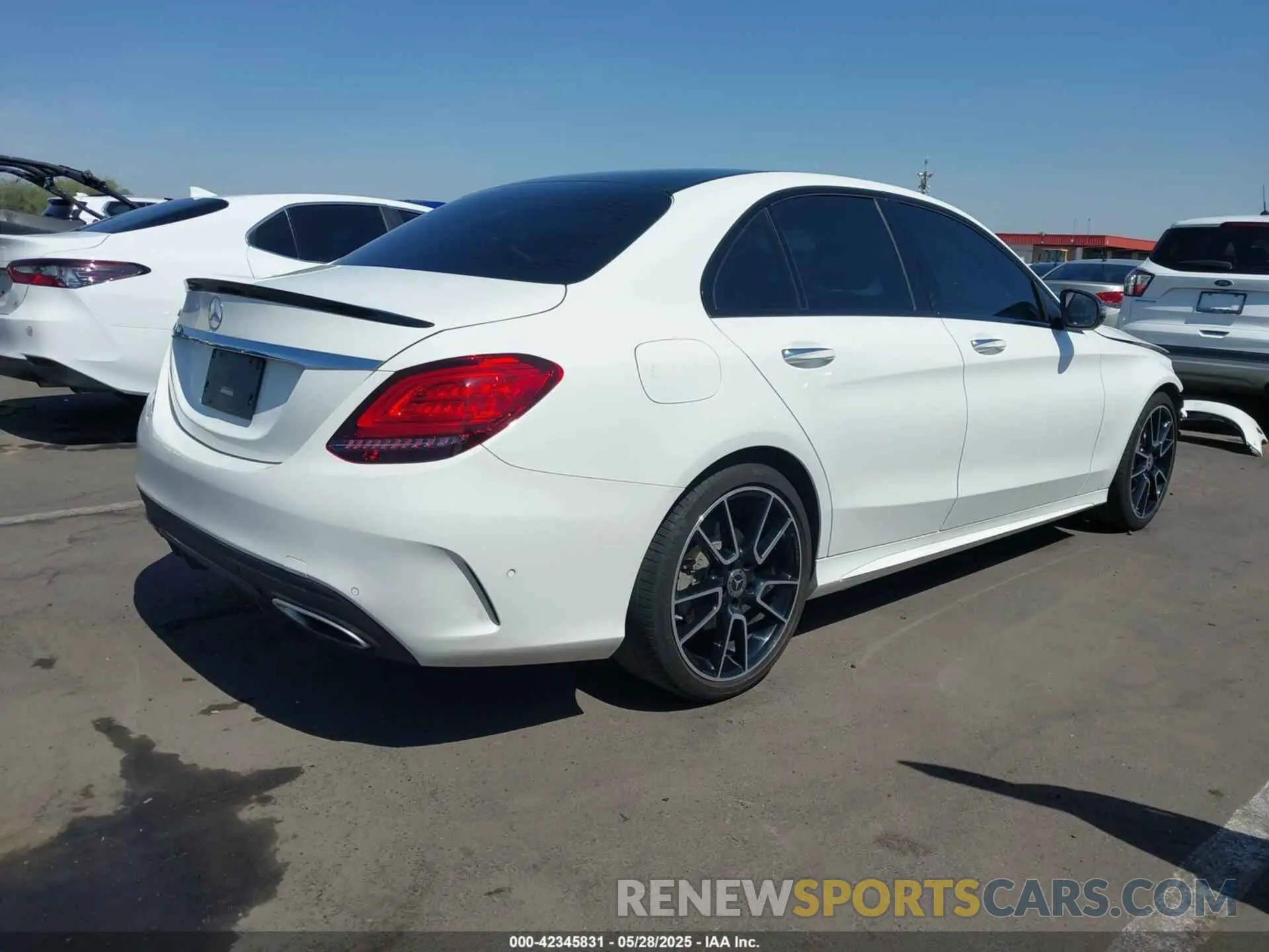 4 Photograph of a damaged car W1KWF8DB4LR592284 MERCEDES-BENZ C 300 2020