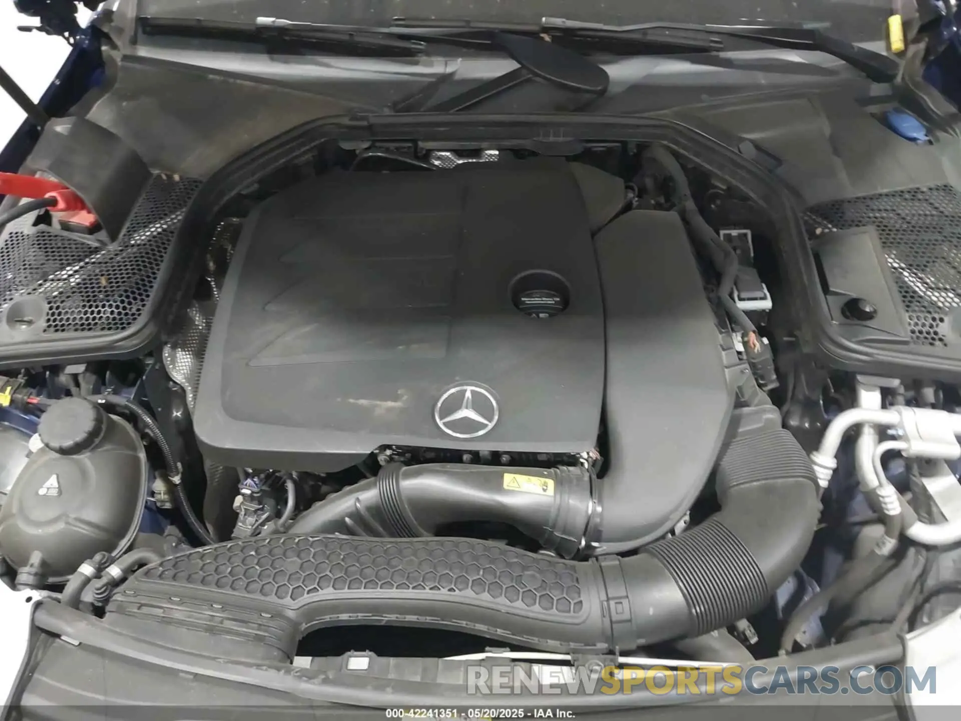 10 Photograph of a damaged car W1KWF8DB5LR569967 MERCEDES-BENZ C 300 2020