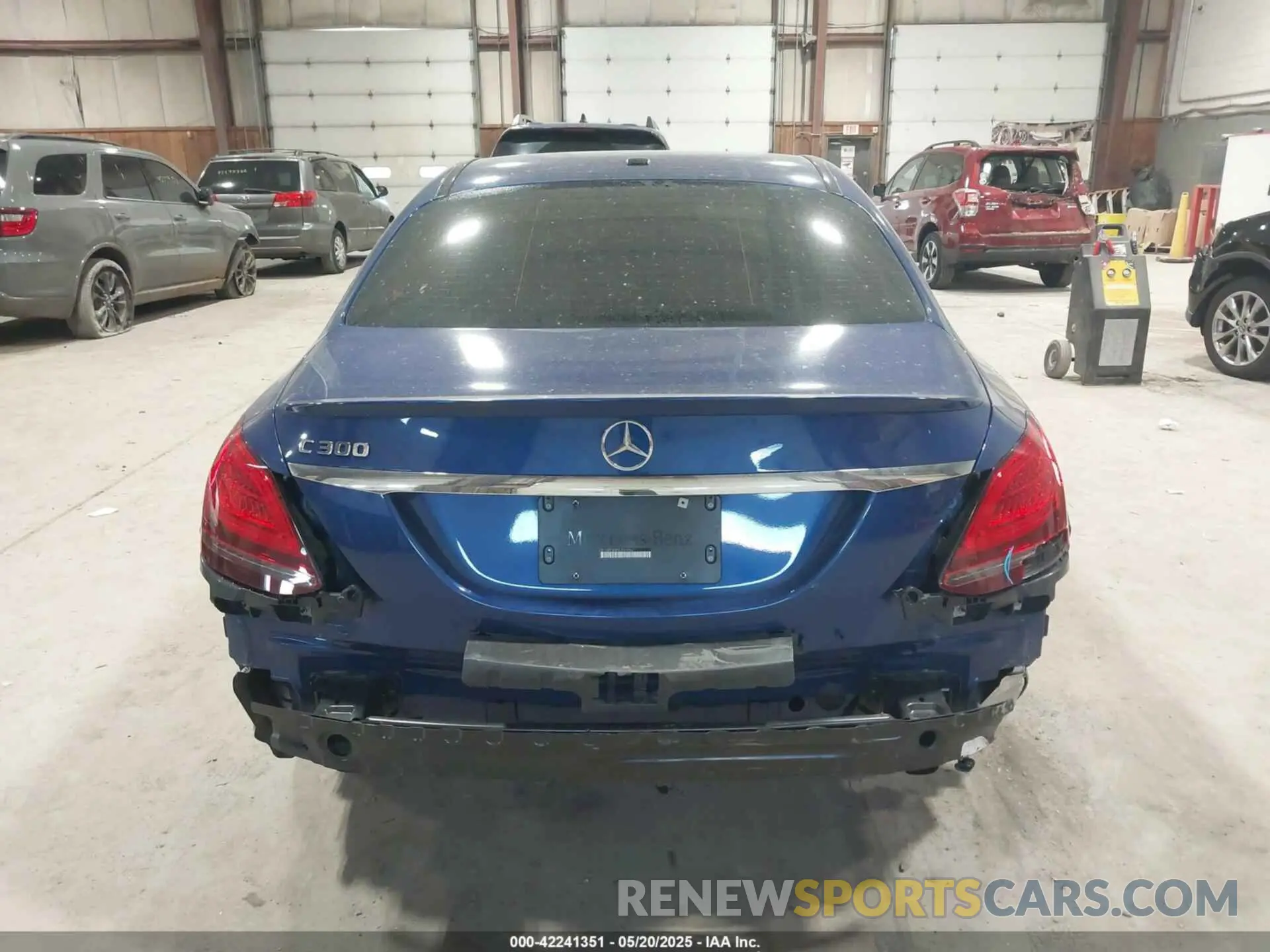 17 Photograph of a damaged car W1KWF8DB5LR569967 MERCEDES-BENZ C 300 2020