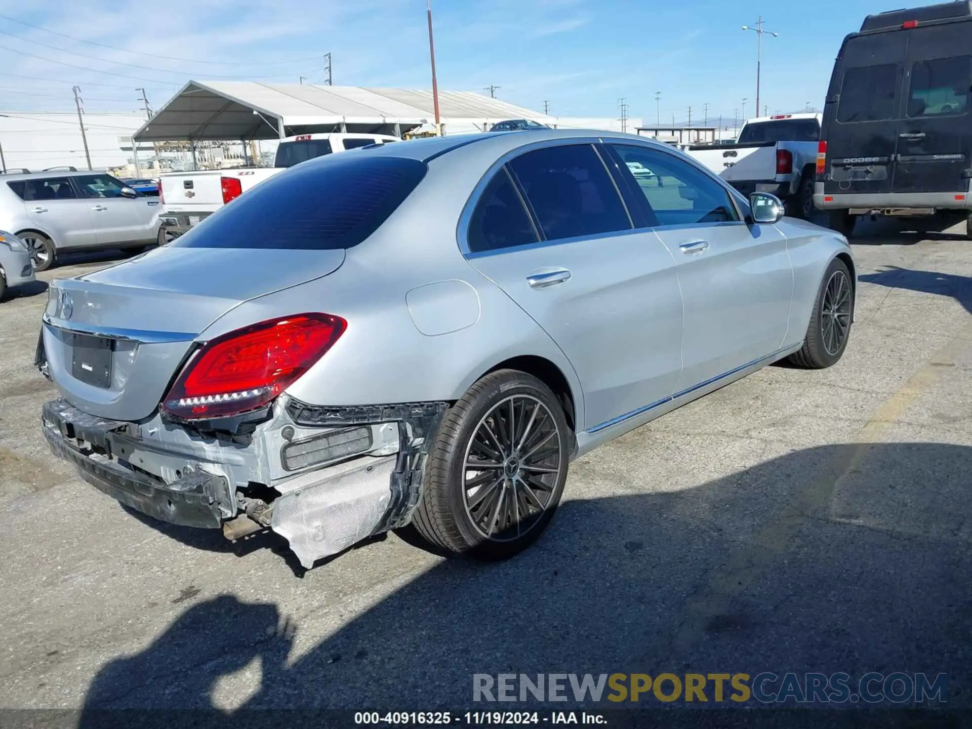 4 Photograph of a damaged car W1KWF8DB6LR582758 MERCEDES-BENZ C 300 2020