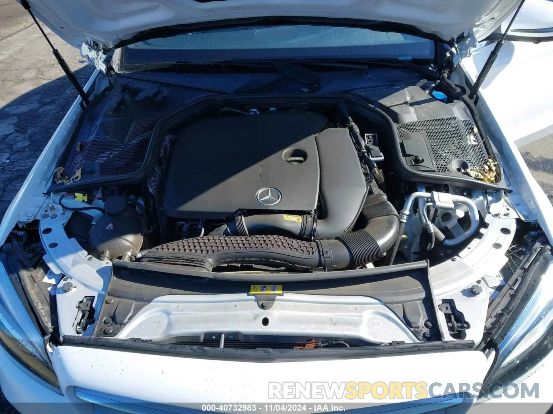 10 Photograph of a damaged car W1KWF8DB7LR599262 MERCEDES-BENZ C 300 2020