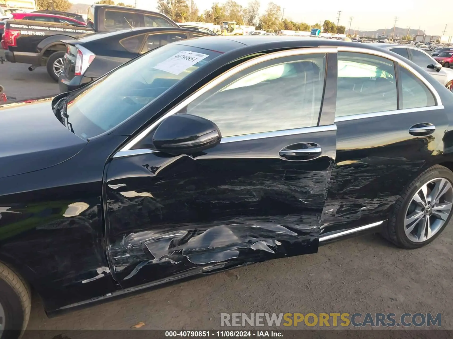 6 Photograph of a damaged car W1KWF8DBXLR597263 MERCEDES-BENZ C 300 2020