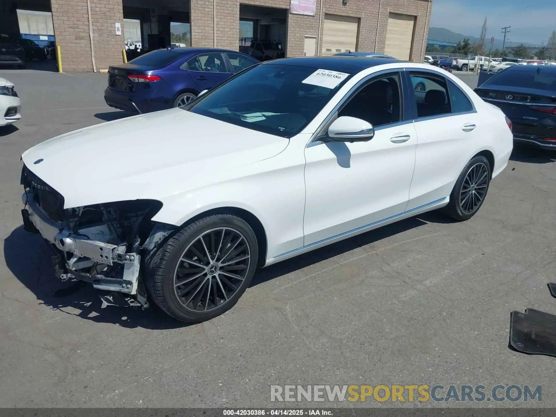 2 Photograph of a damaged car W1KWF8DBXLR601604 MERCEDES-BENZ C 300 2020