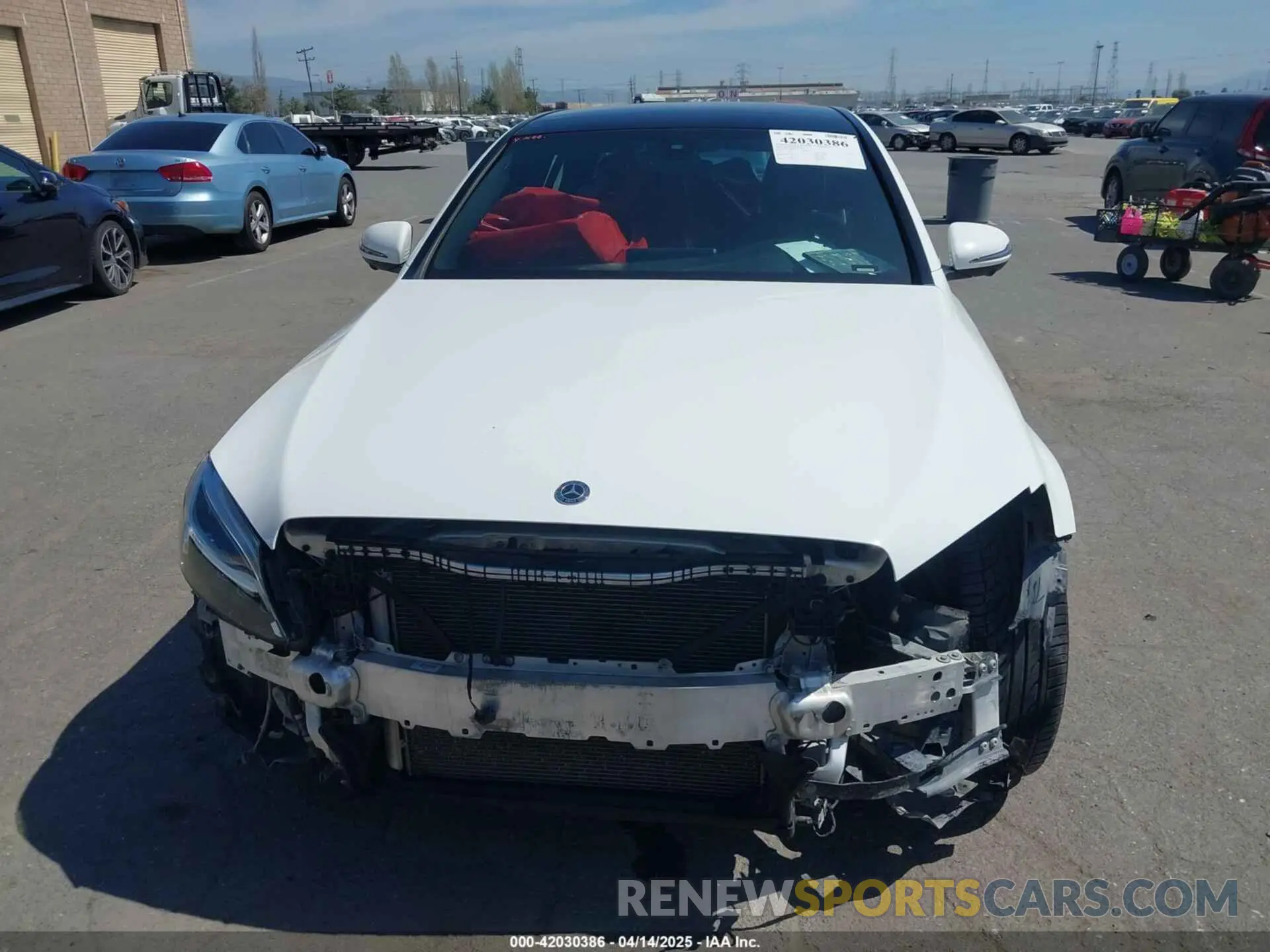 6 Photograph of a damaged car W1KWF8DBXLR601604 MERCEDES-BENZ C 300 2020