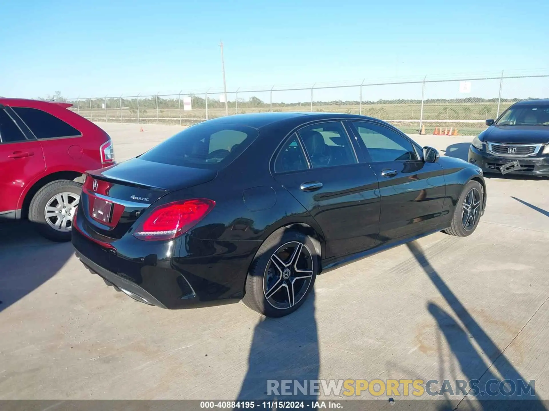 4 Photograph of a damaged car W1KWF8EB3LR593778 MERCEDES-BENZ C 300 2020