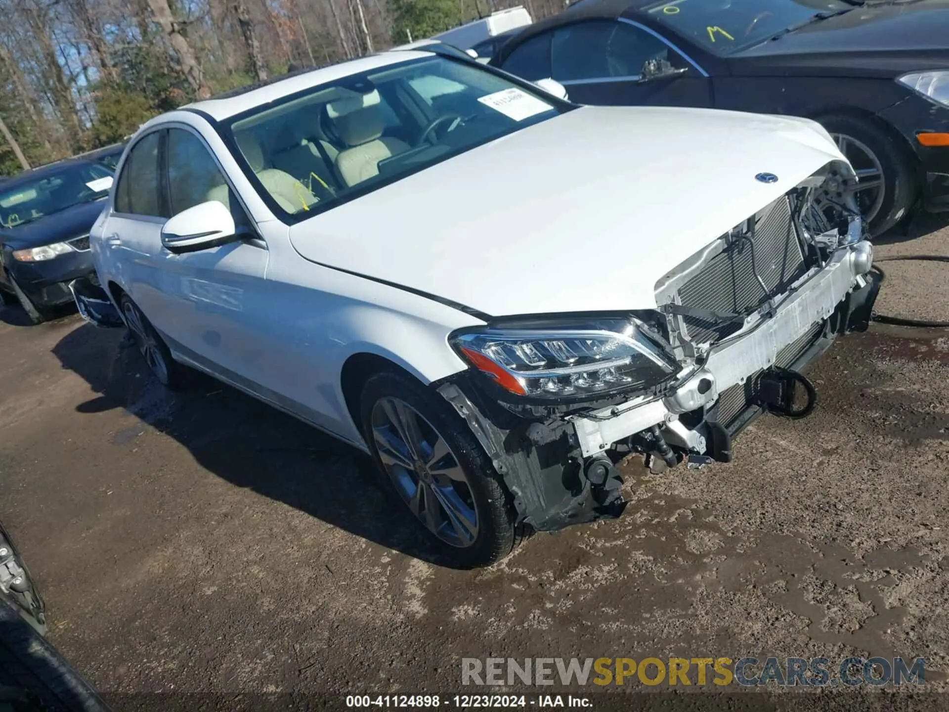 1 Photograph of a damaged car W1KWF8EB6LR595931 MERCEDES-BENZ C 300 2020