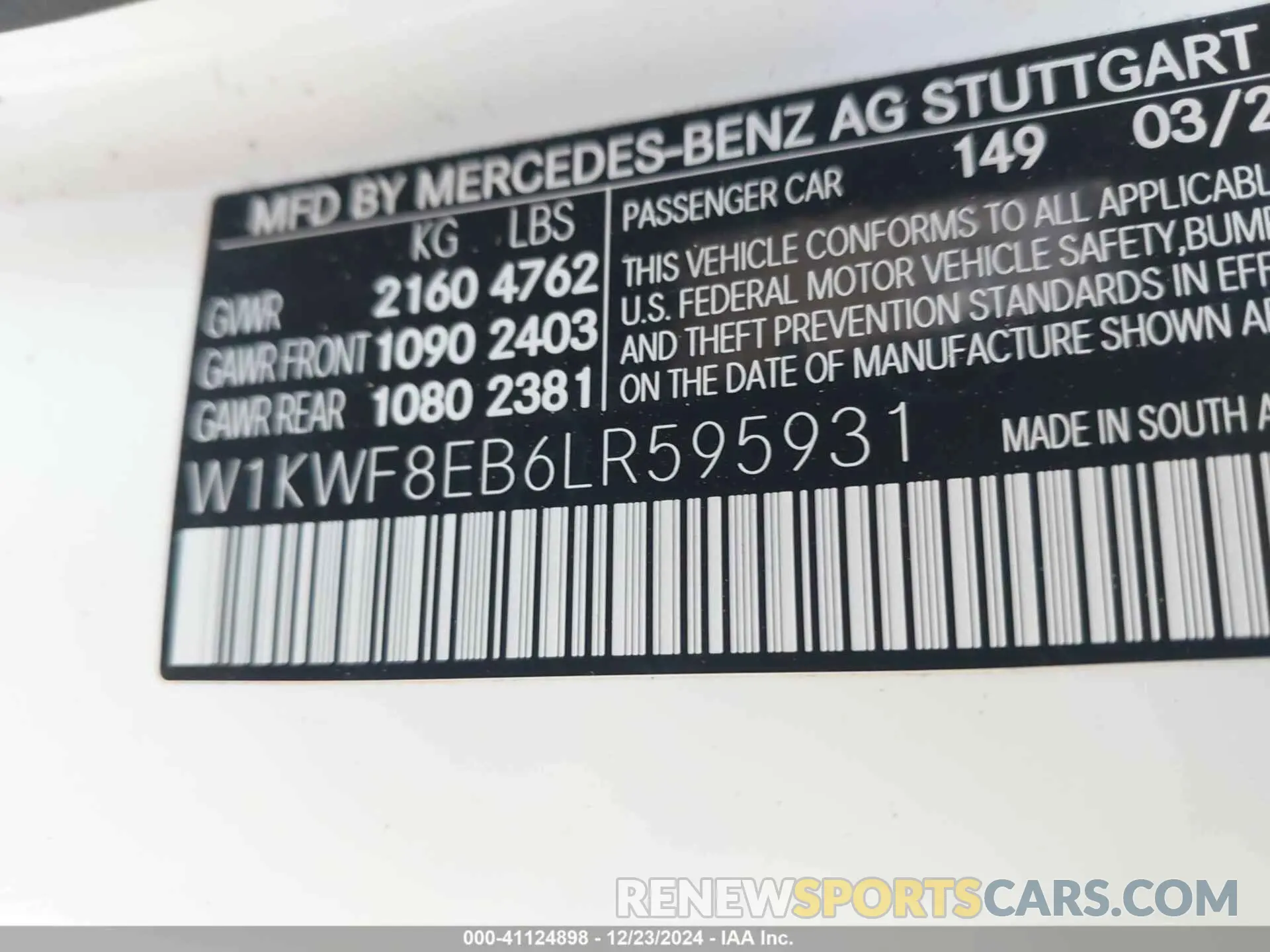 9 Photograph of a damaged car W1KWF8EB6LR595931 MERCEDES-BENZ C 300 2020