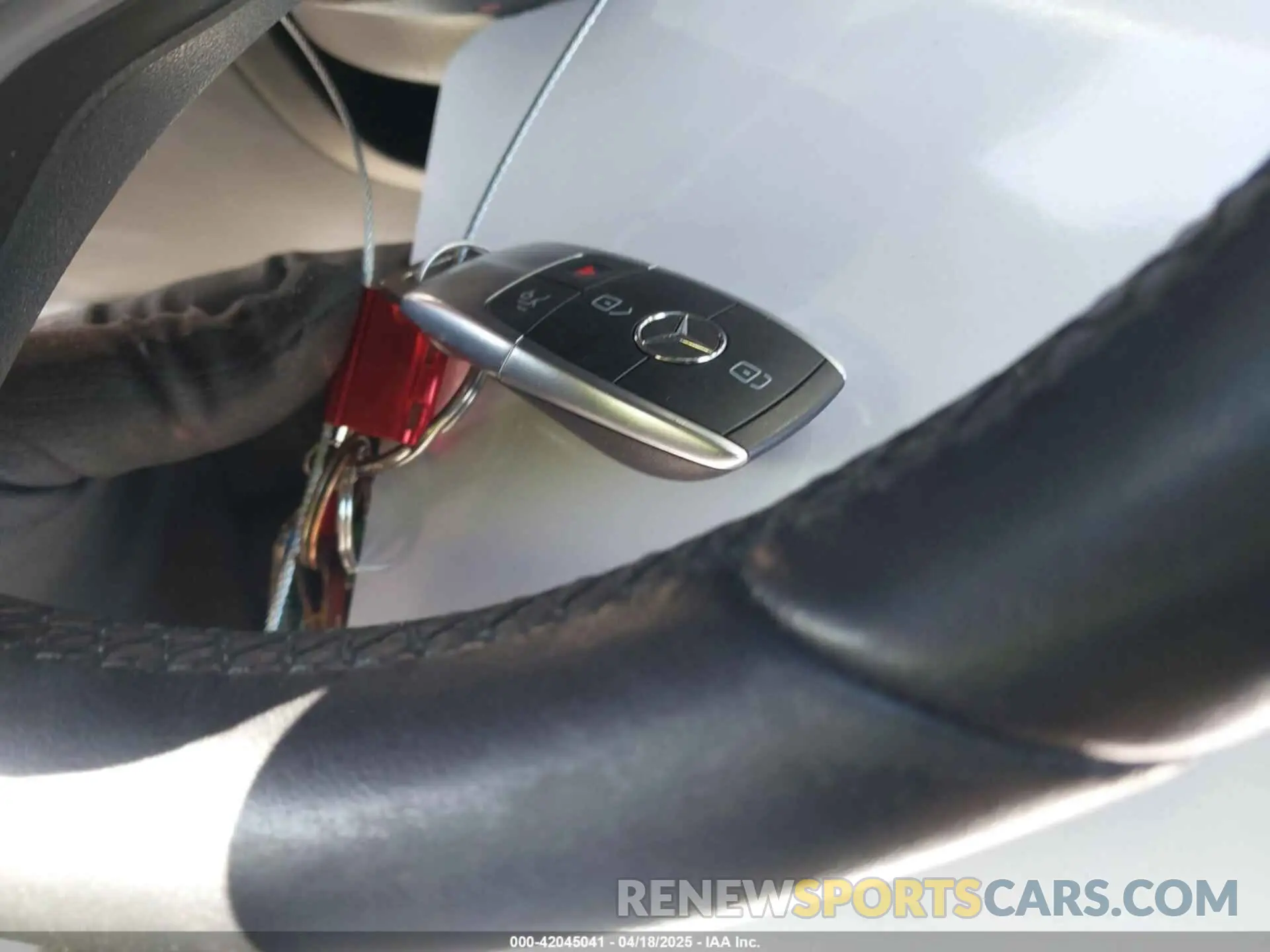 11 Photograph of a damaged car W1KWF8EBXLR592644 MERCEDES-BENZ C 300 2020