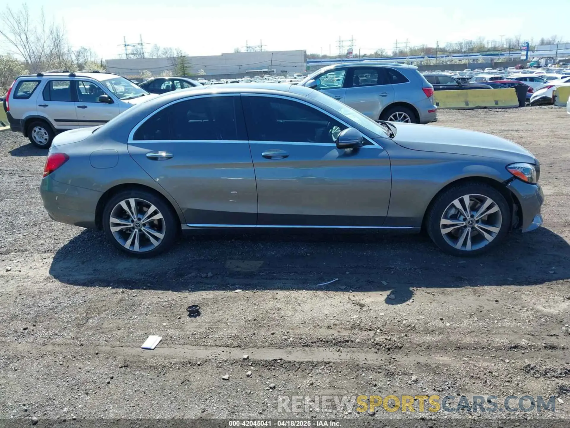 13 Photograph of a damaged car W1KWF8EBXLR592644 MERCEDES-BENZ C 300 2020