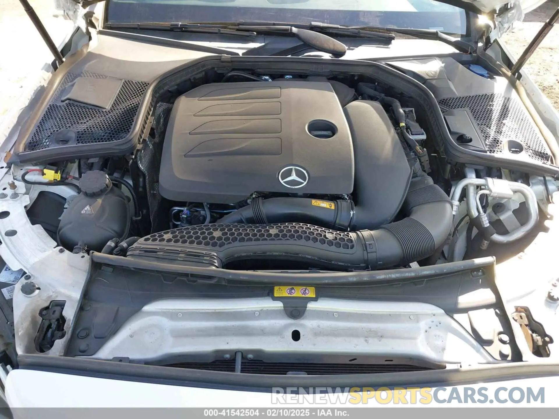10 Photograph of a damaged car WDDWF8DB0LR545186 MERCEDES-BENZ C 300 2020