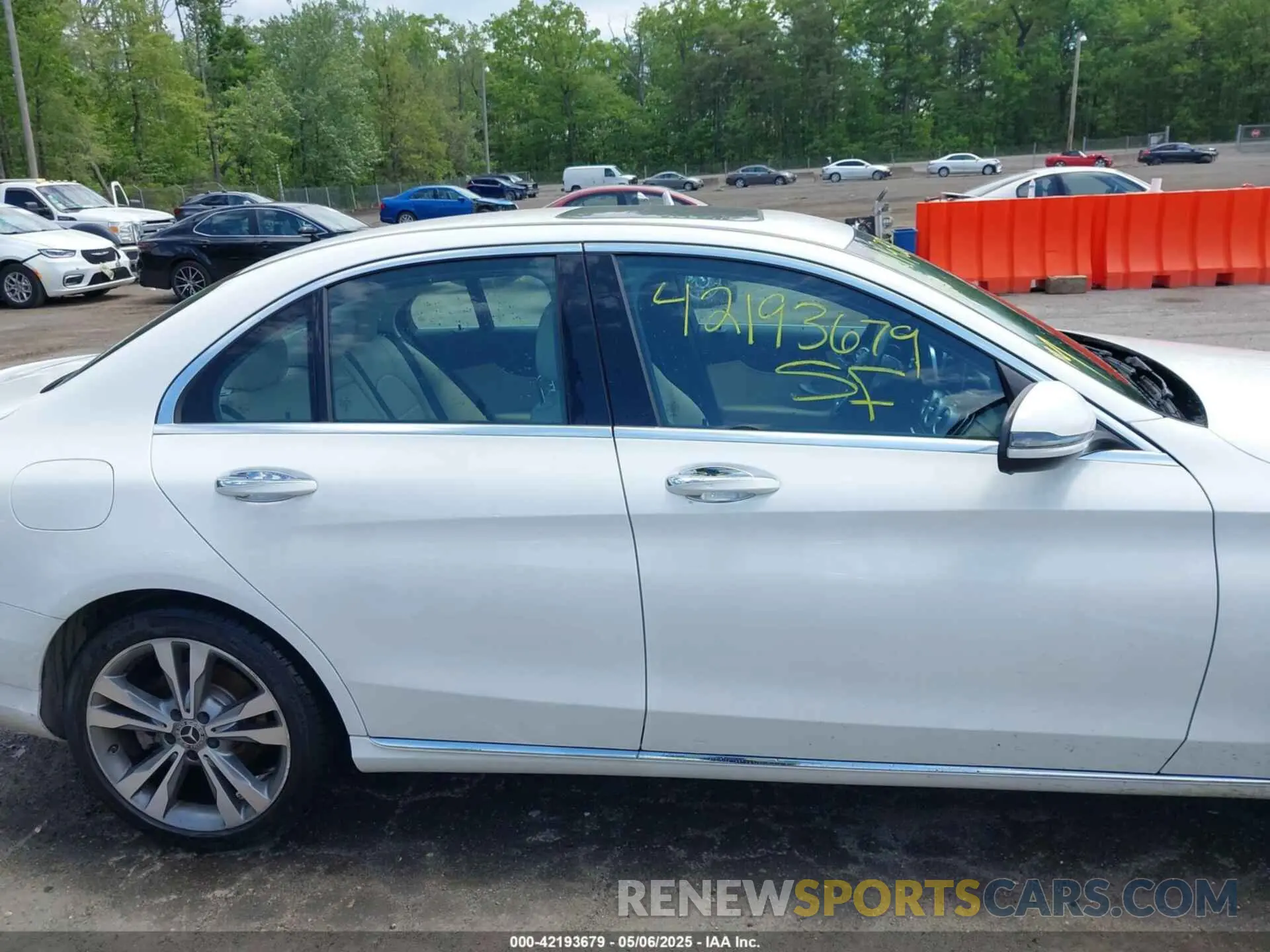 13 Photograph of a damaged car WDDWF8DB1LR543088 MERCEDES-BENZ C 300 2020
