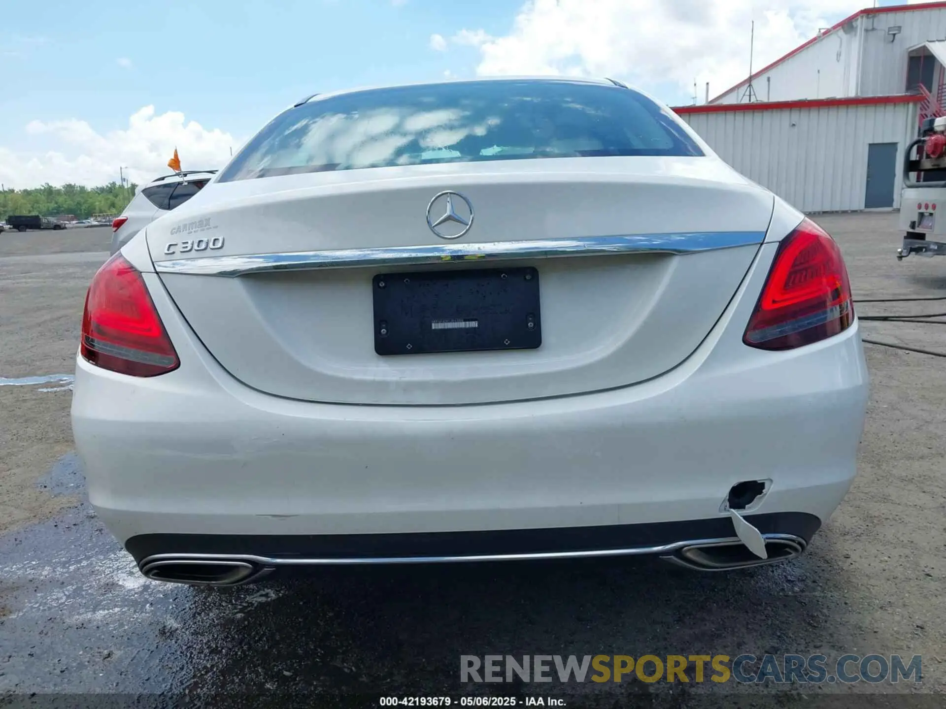 16 Photograph of a damaged car WDDWF8DB1LR543088 MERCEDES-BENZ C 300 2020