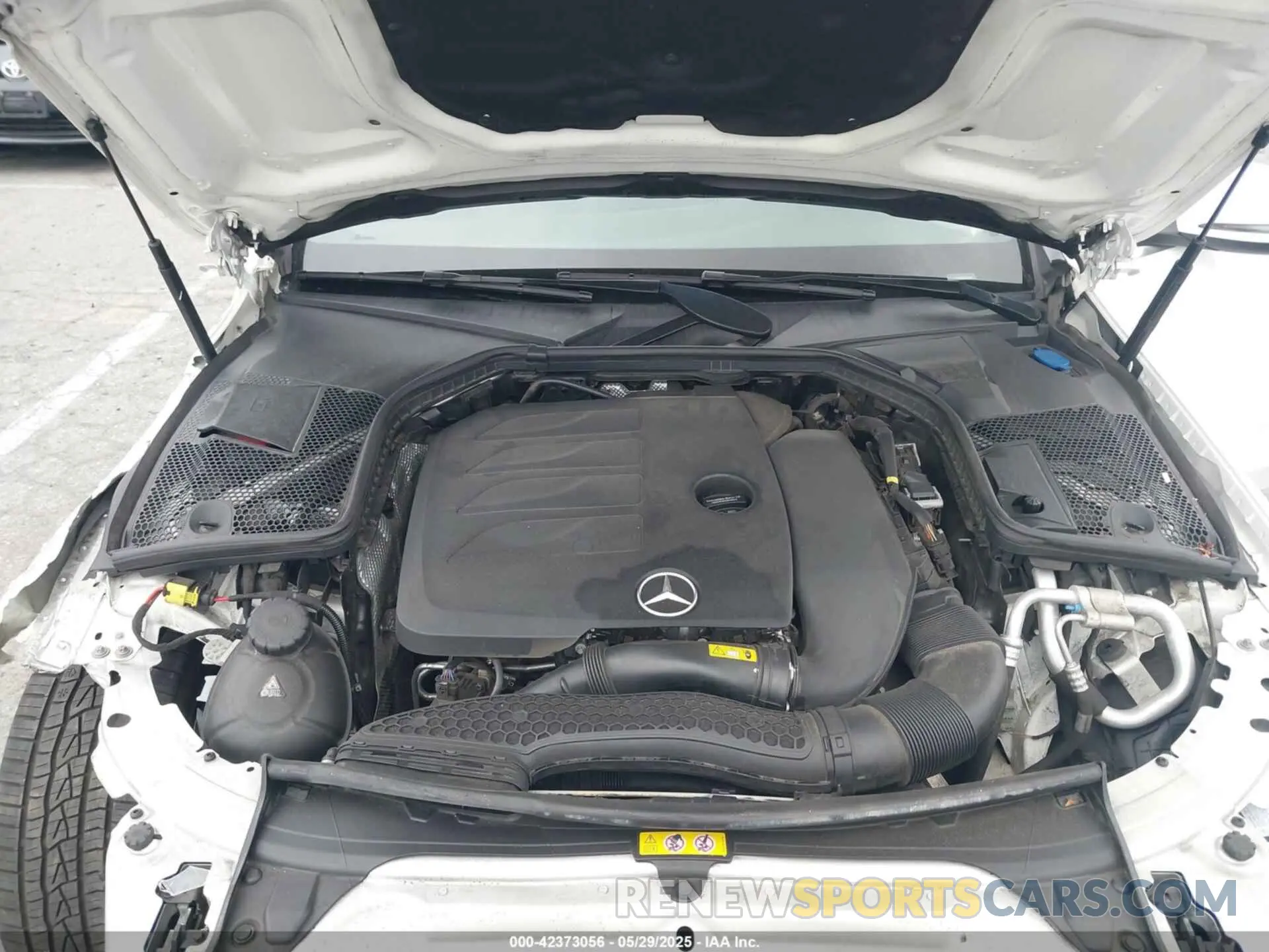 10 Photograph of a damaged car WDDWF8DB3LR541486 MERCEDES-BENZ C 300 2020
