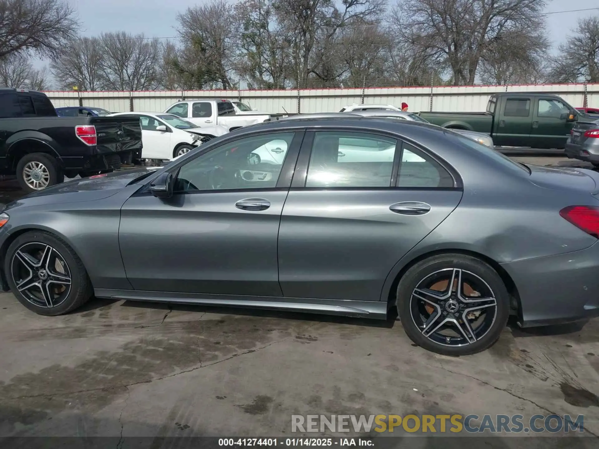 14 Photograph of a damaged car WDDWF8DB3LR558241 MERCEDES-BENZ C 300 2020