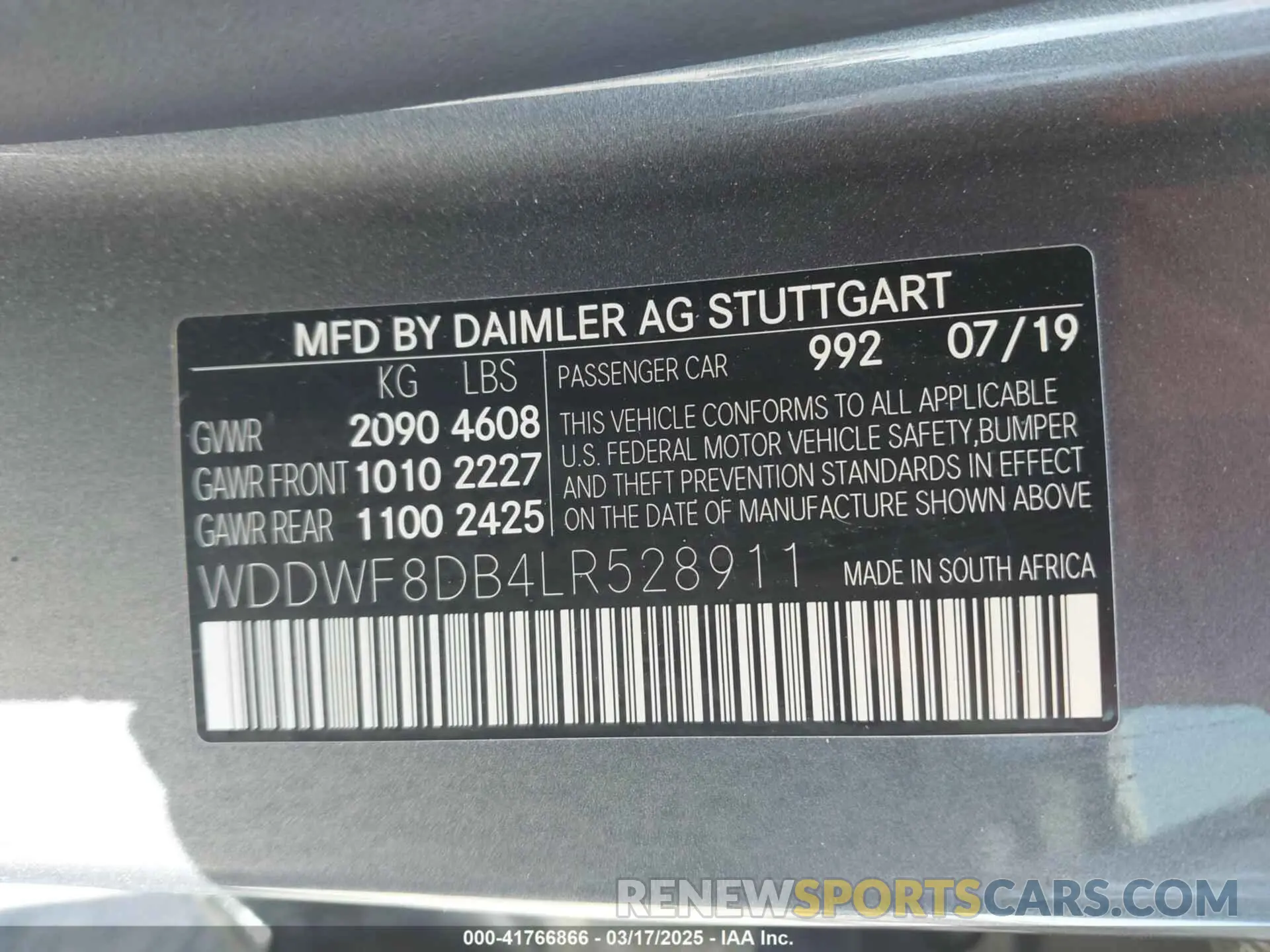 9 Photograph of a damaged car WDDWF8DB4LR528911 MERCEDES-BENZ C 300 2020