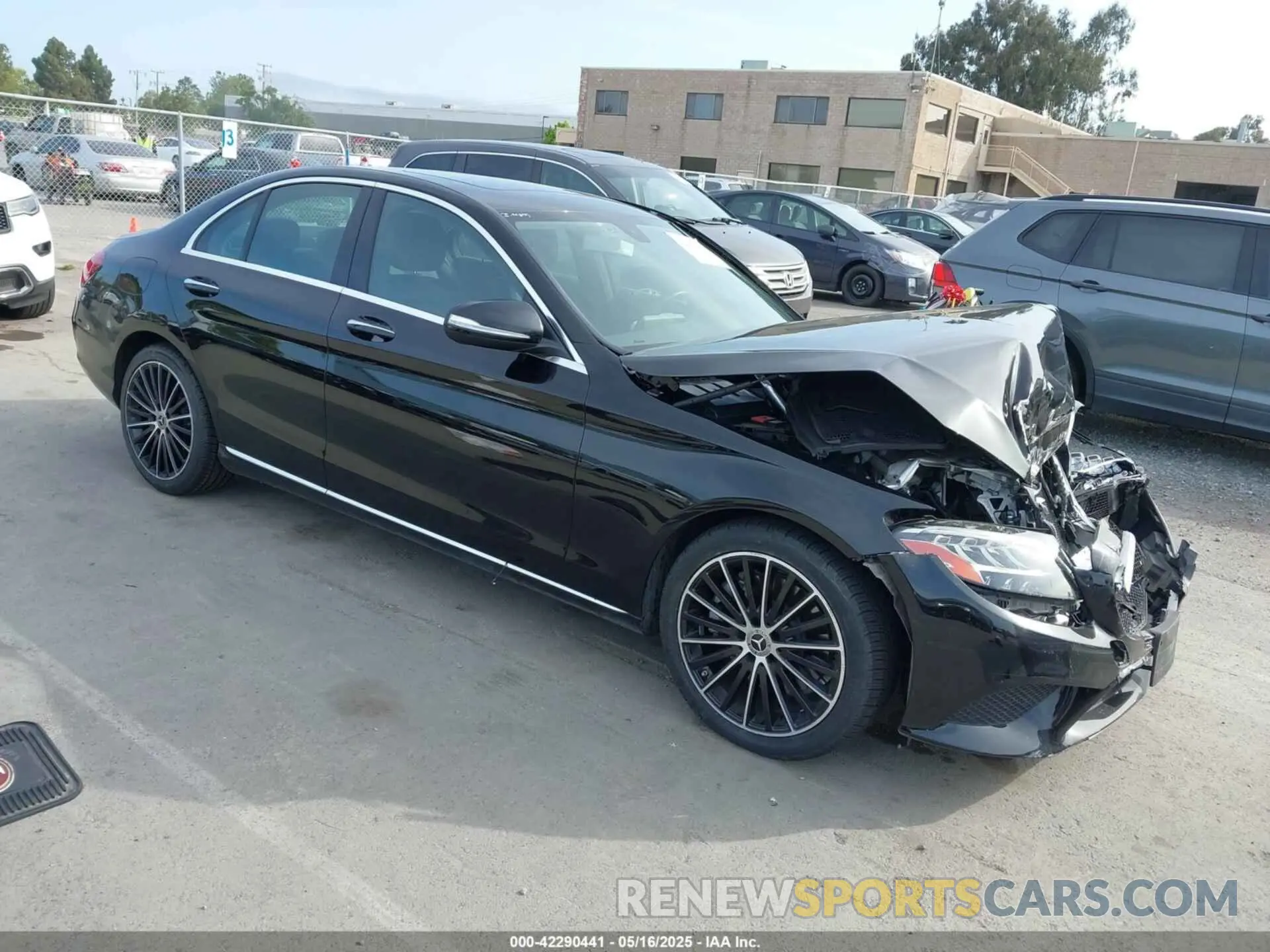 1 Photograph of a damaged car WDDWF8DB5LR539187 MERCEDES-BENZ C 300 2020