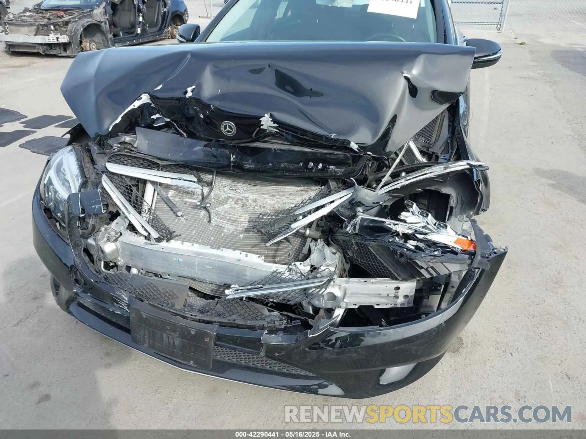 6 Photograph of a damaged car WDDWF8DB5LR539187 MERCEDES-BENZ C 300 2020