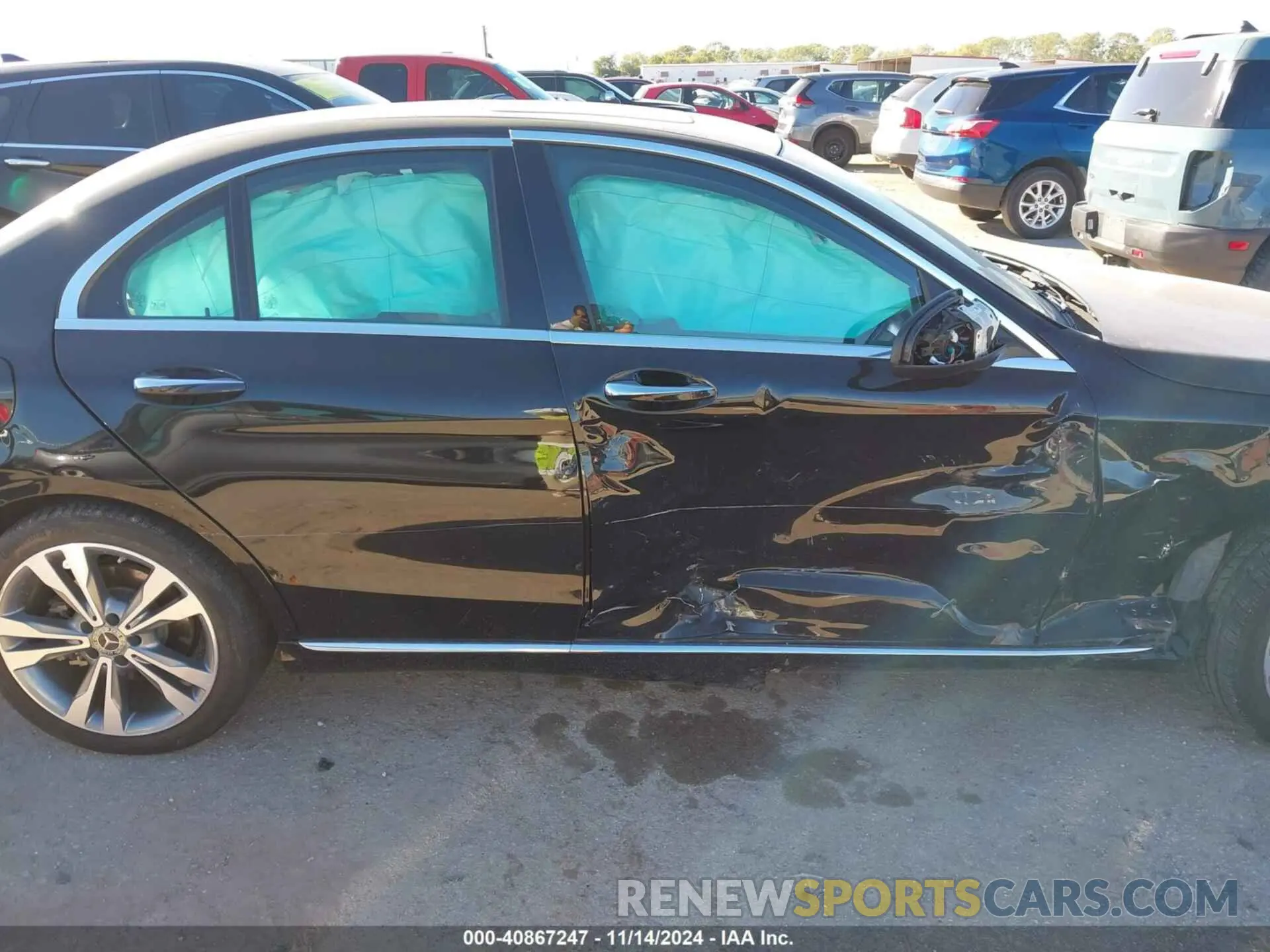 13 Photograph of a damaged car WDDWF8DB5LR555471 MERCEDES-BENZ C 300 2020