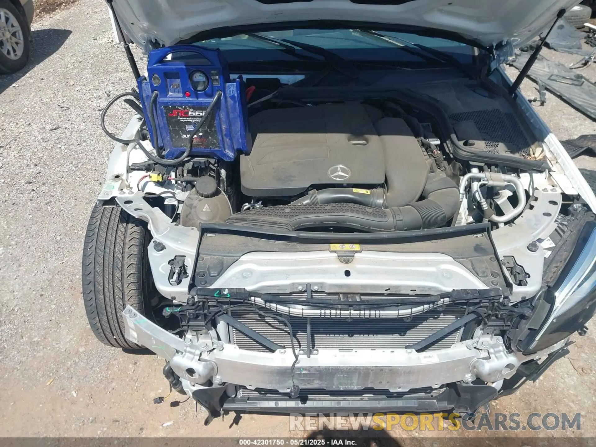 10 Photograph of a damaged car WDDWF8DB5LR556278 MERCEDES-BENZ C 300 2020