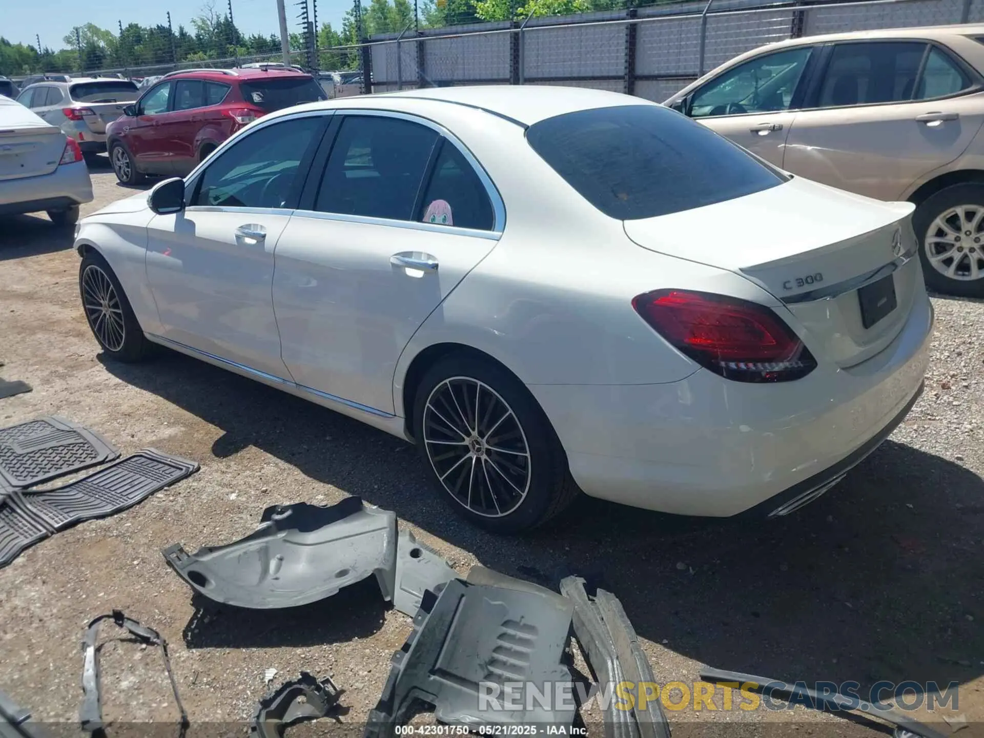 3 Photograph of a damaged car WDDWF8DB5LR556278 MERCEDES-BENZ C 300 2020