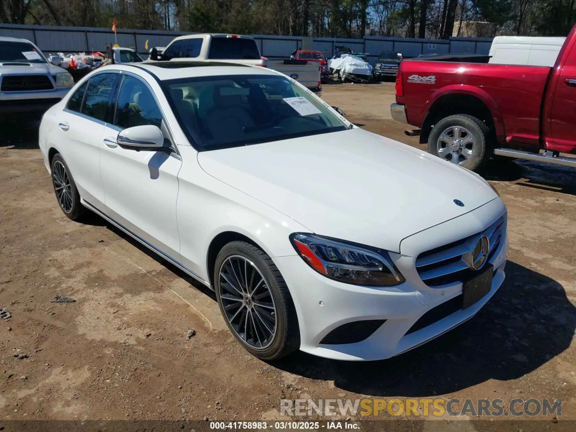 1 Photograph of a damaged car WDDWF8DB6LR559612 MERCEDES-BENZ C 300 2020
