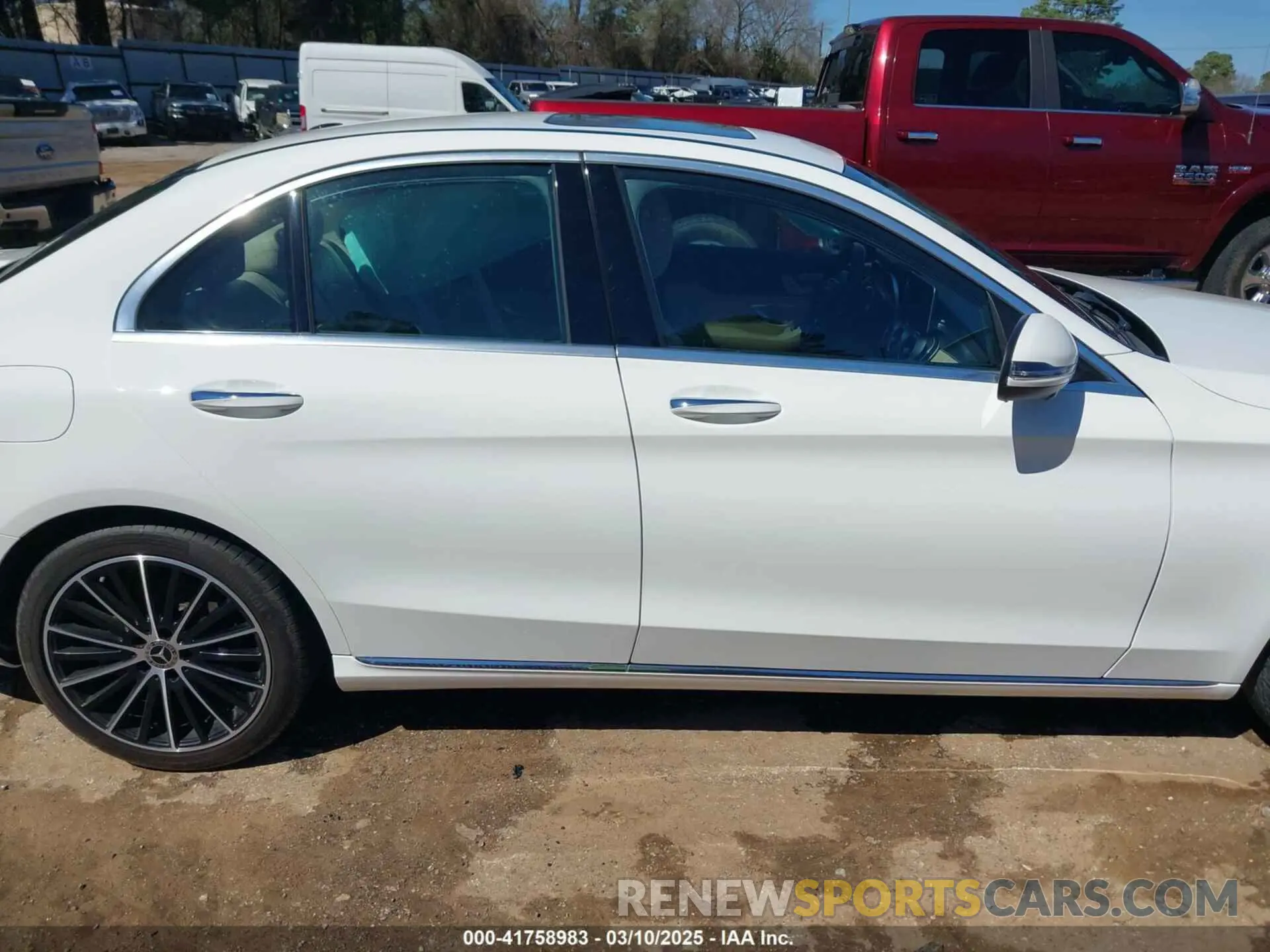 13 Photograph of a damaged car WDDWF8DB6LR559612 MERCEDES-BENZ C 300 2020