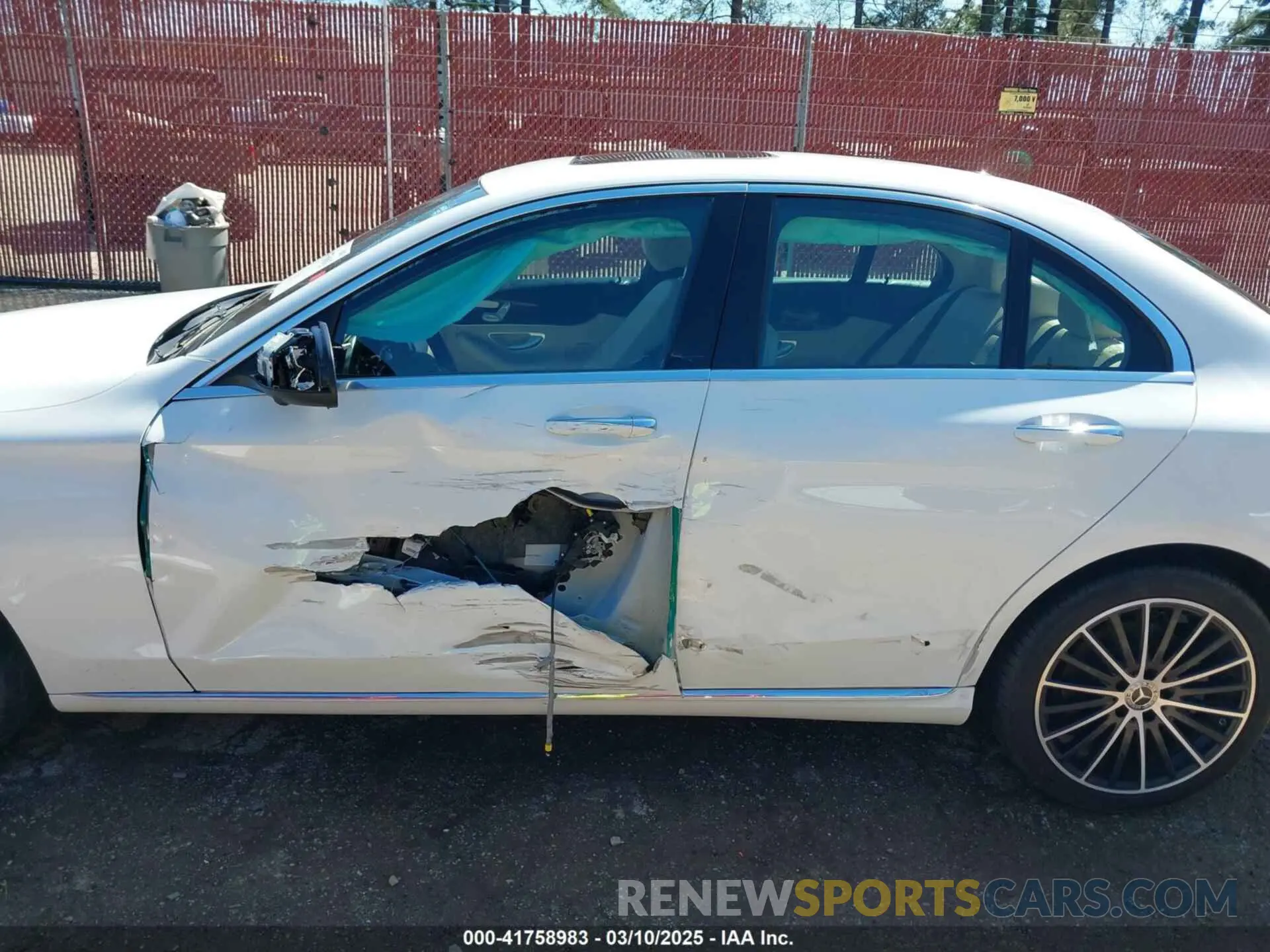 14 Photograph of a damaged car WDDWF8DB6LR559612 MERCEDES-BENZ C 300 2020