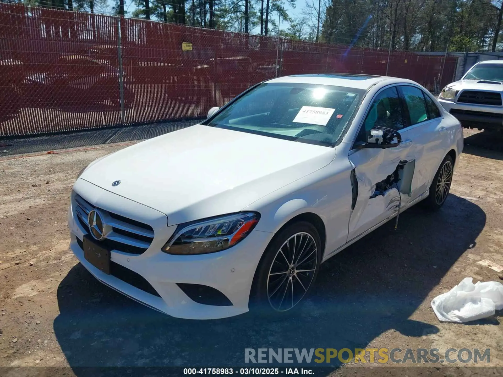 2 Photograph of a damaged car WDDWF8DB6LR559612 MERCEDES-BENZ C 300 2020