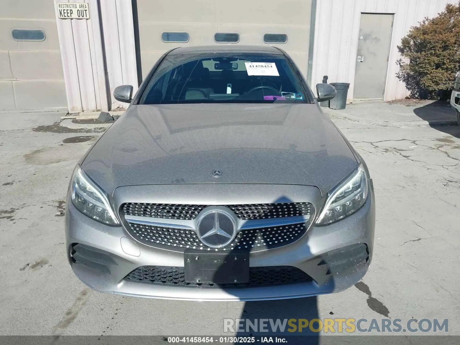 12 Photograph of a damaged car WDDWF8EB0LR557143 MERCEDES-BENZ C 300 2020