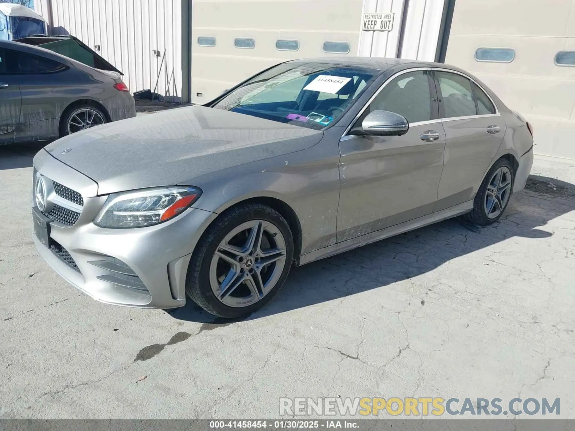 2 Photograph of a damaged car WDDWF8EB0LR557143 MERCEDES-BENZ C 300 2020