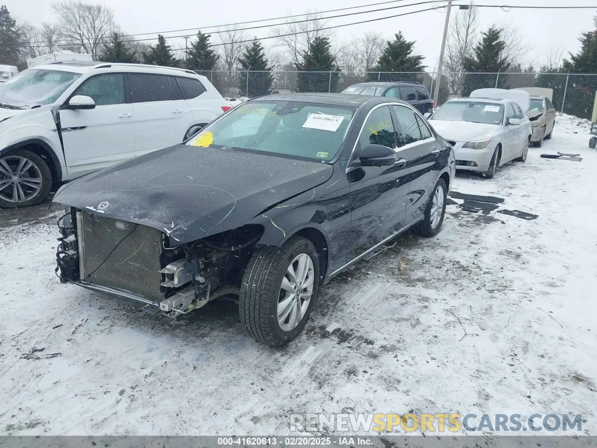2 Photograph of a damaged car WDDWF8EB0LR560804 MERCEDES-BENZ C 300 2020