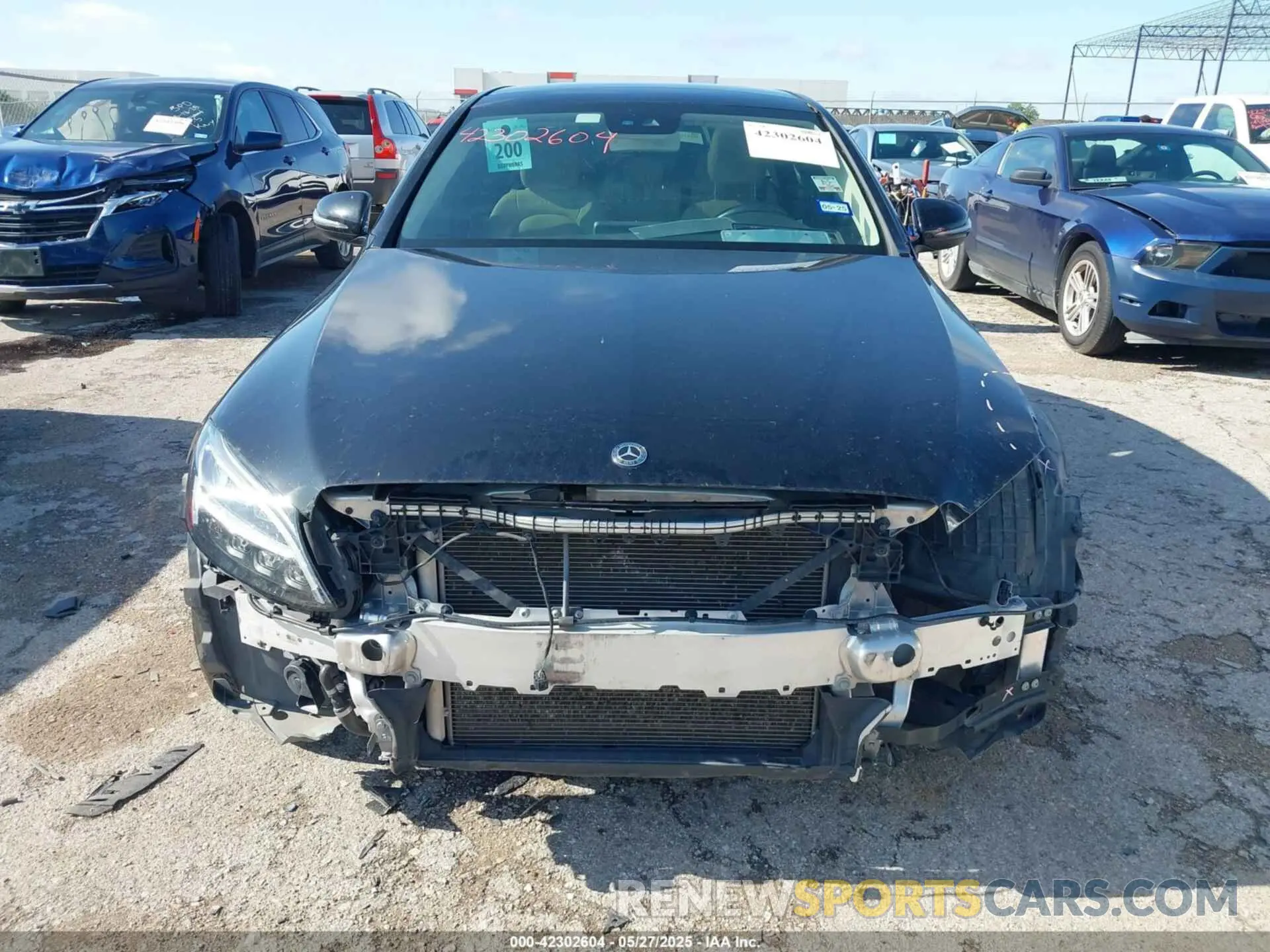 12 Photograph of a damaged car WDDWF8EB5LR549362 MERCEDES-BENZ C 300 2020