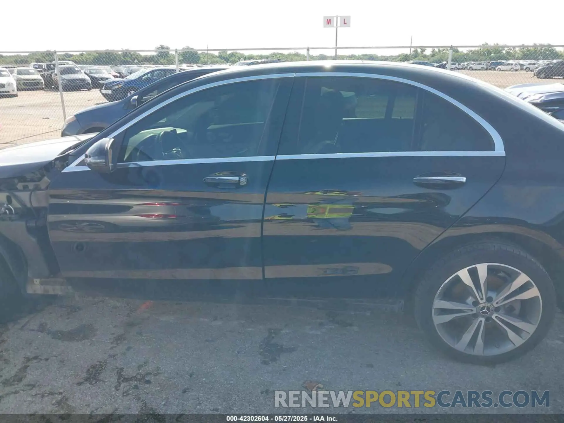 14 Photograph of a damaged car WDDWF8EB5LR549362 MERCEDES-BENZ C 300 2020