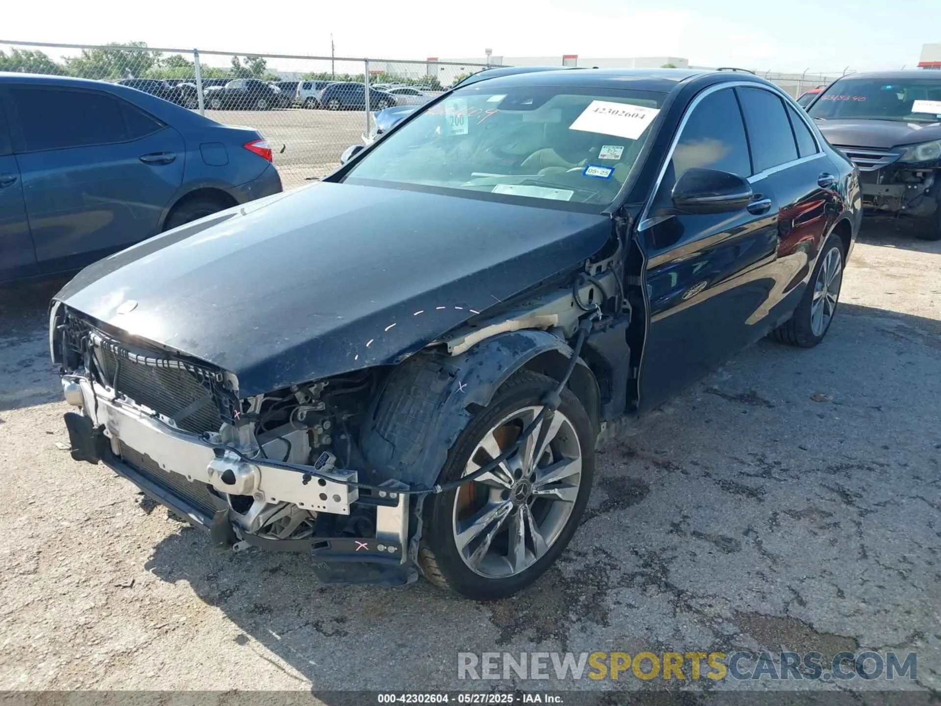 2 Photograph of a damaged car WDDWF8EB5LR549362 MERCEDES-BENZ C 300 2020
