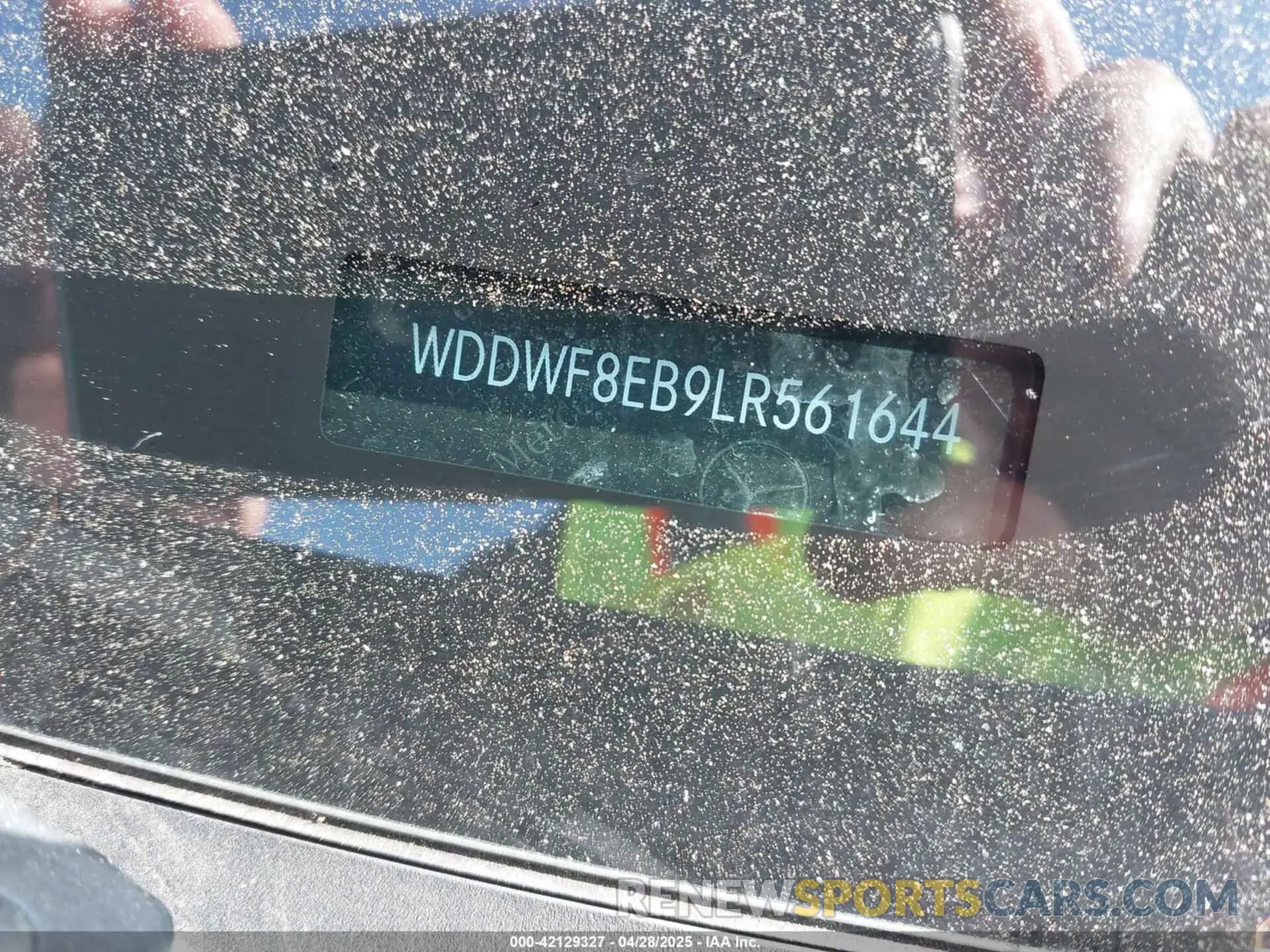 9 Photograph of a damaged car WDDWF8EB9LR561644 MERCEDES-BENZ C 300 2020