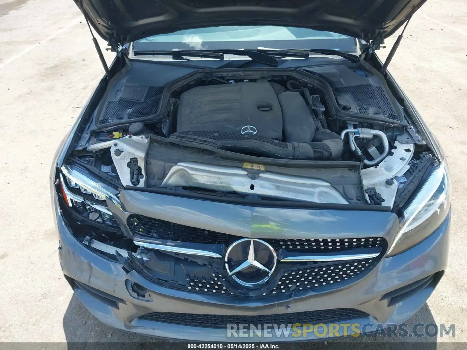 10 Photograph of a damaged car WDDWF8EBXLR525624 MERCEDES-BENZ C 300 2020